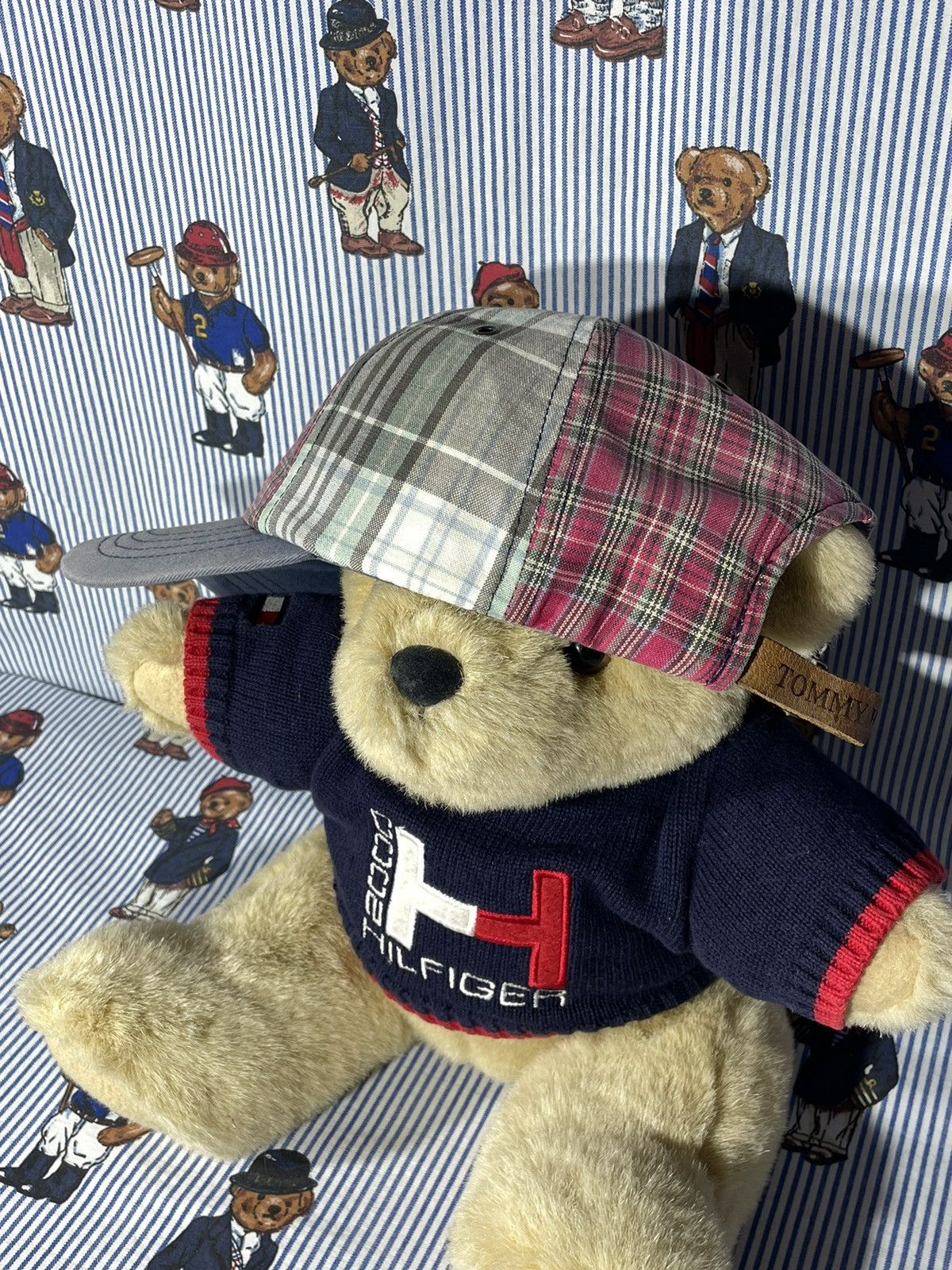 Tommy Hilfiger × Vintage Cap Tommy Hilfiger Lion Crest OG Vintage 90’s Size ONE SIZE - 9 Thumbnail