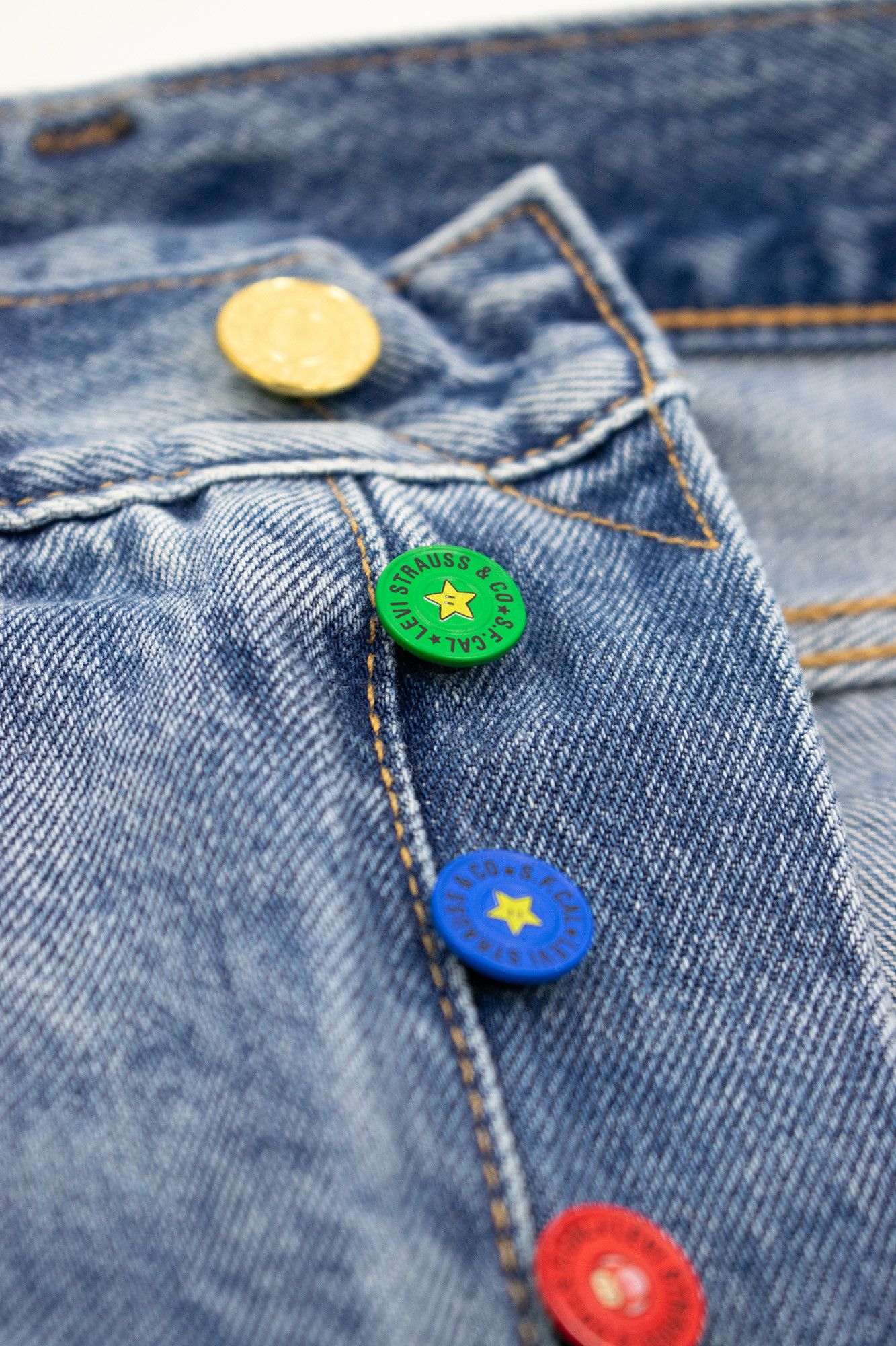 Levi's Levi’s 501 ’93 x Super Mario Jeans W32 L30 Size US 32 / EU 48 - 6 Thumbnail