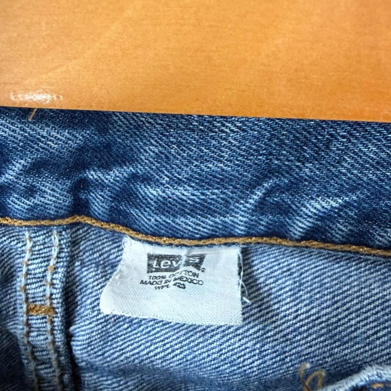 Levi's Vintage 2006 Levi's 501 xx Faded and Perfectly Worn Denim Size US 31 - 5 Thumbnail