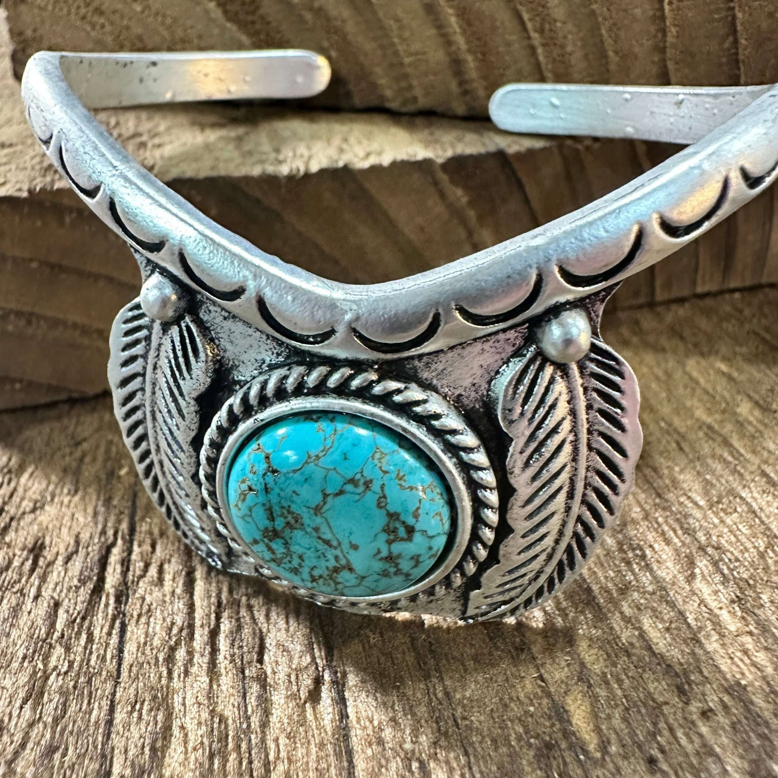 Other Turquoise Cuff Bracelet - Elegant Natural Stone Design, West Size ONE SIZE - 5 Thumbnail