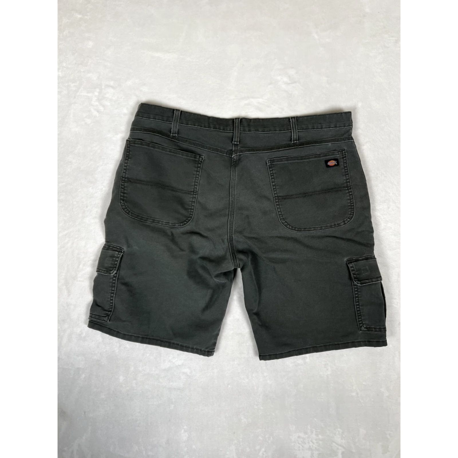 Dickies Dickies Flex Cargo Shorts Gray Canvas Size 40 Relaxed Y2K Skater Grunge Size US 40 / EU 56 - 7 Thumbnail