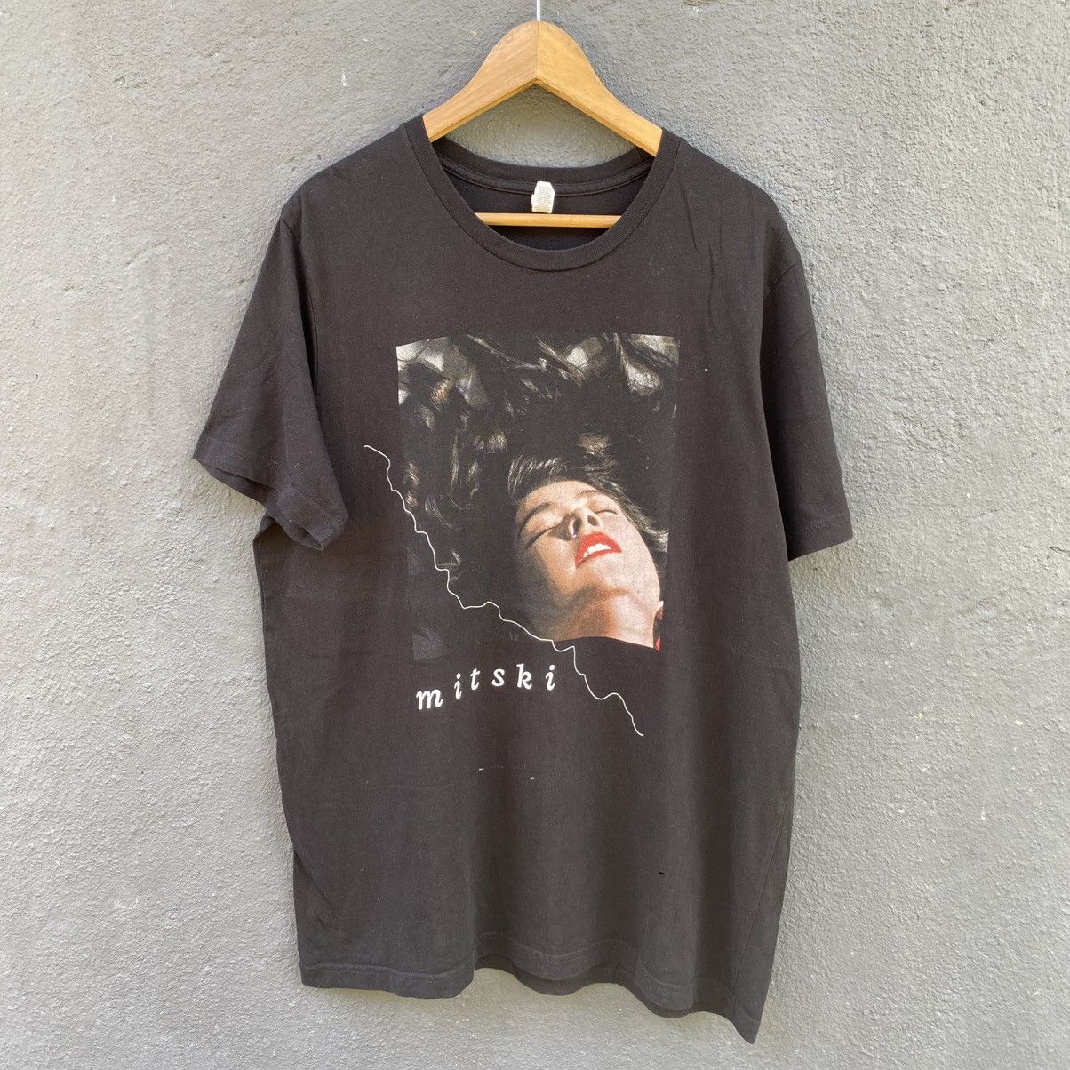 Band Tees Thrashed Faded Mitski Alternative Indie Band Tee Size US XL / EU 56 / 4 - 1 Thumbnail