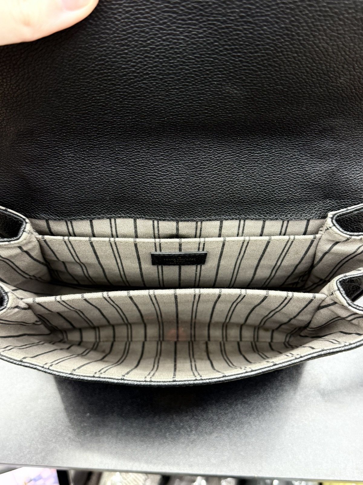 Louis Vuitton Authentic Louis Vuitton Pochette Métis Shoulder Bag Black Size ONE SIZE - 17 Thumbnail