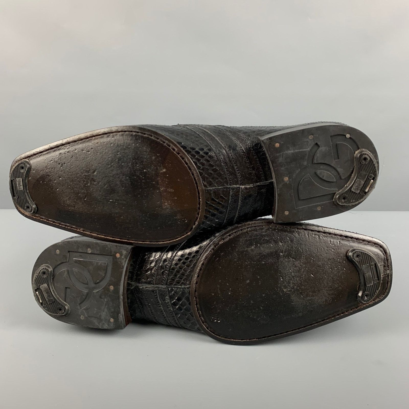 Dolce & Gabbana DOLCE & GABBANA Black Textured Leather Slip On Loafers Size US 7 / EU 40 - 6 Thumbnail