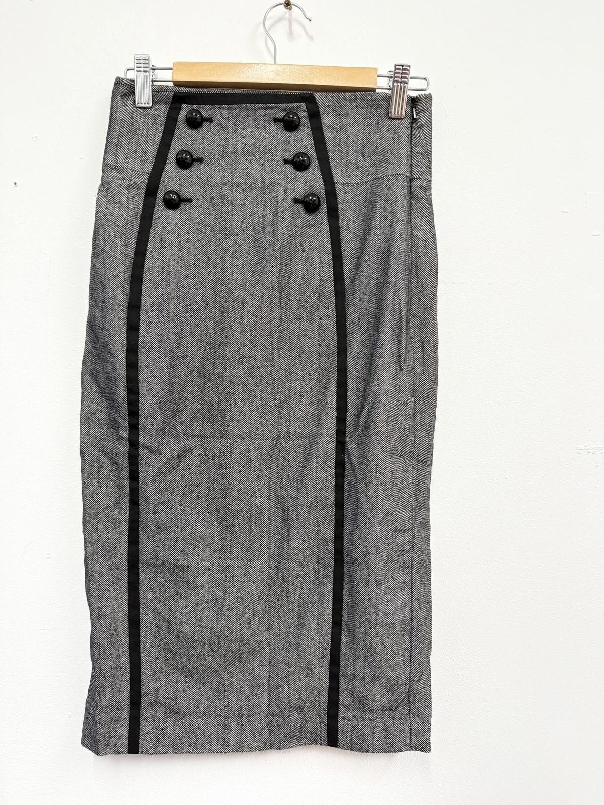 Other Karen Millen Grey Herringbone Pencil Skirt with Black Trim Size 30" / US 8 / IT 44 - 1 Thumbnail