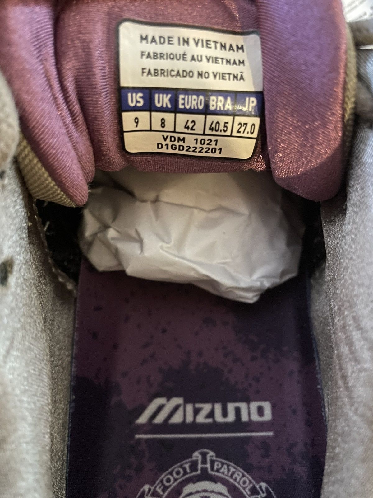 Footpatrol × Mizuno Mizuno Wave Rider 10 Footpatrol Grey Rust Size US 9 / EU 42 - 4 Thumbnail