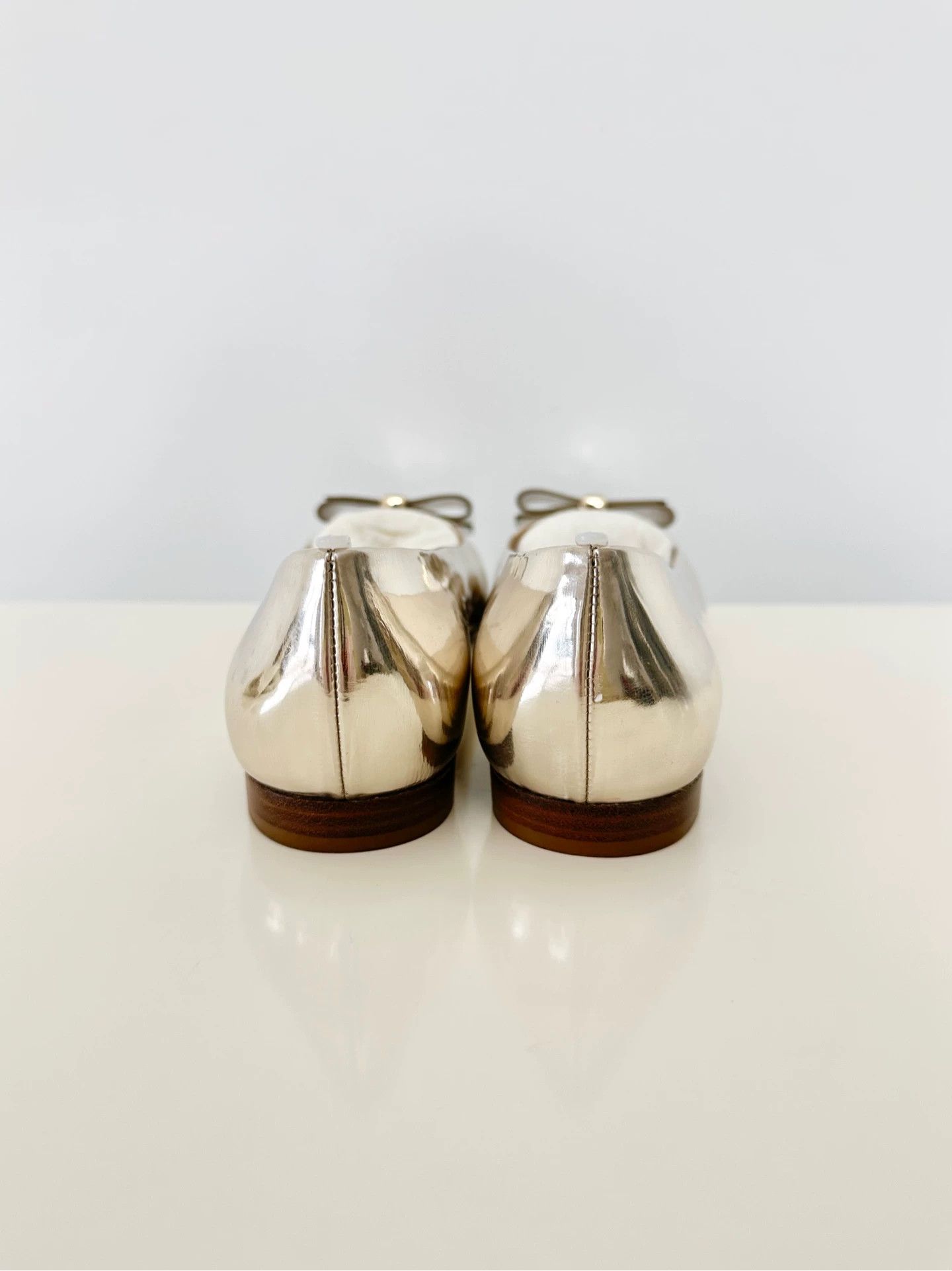 Salvatore Ferragamo Ferragamo Women's Patent Metal Bow Square Buckle Loafer Size US 6 / IT 36 - 6 Thumbnail