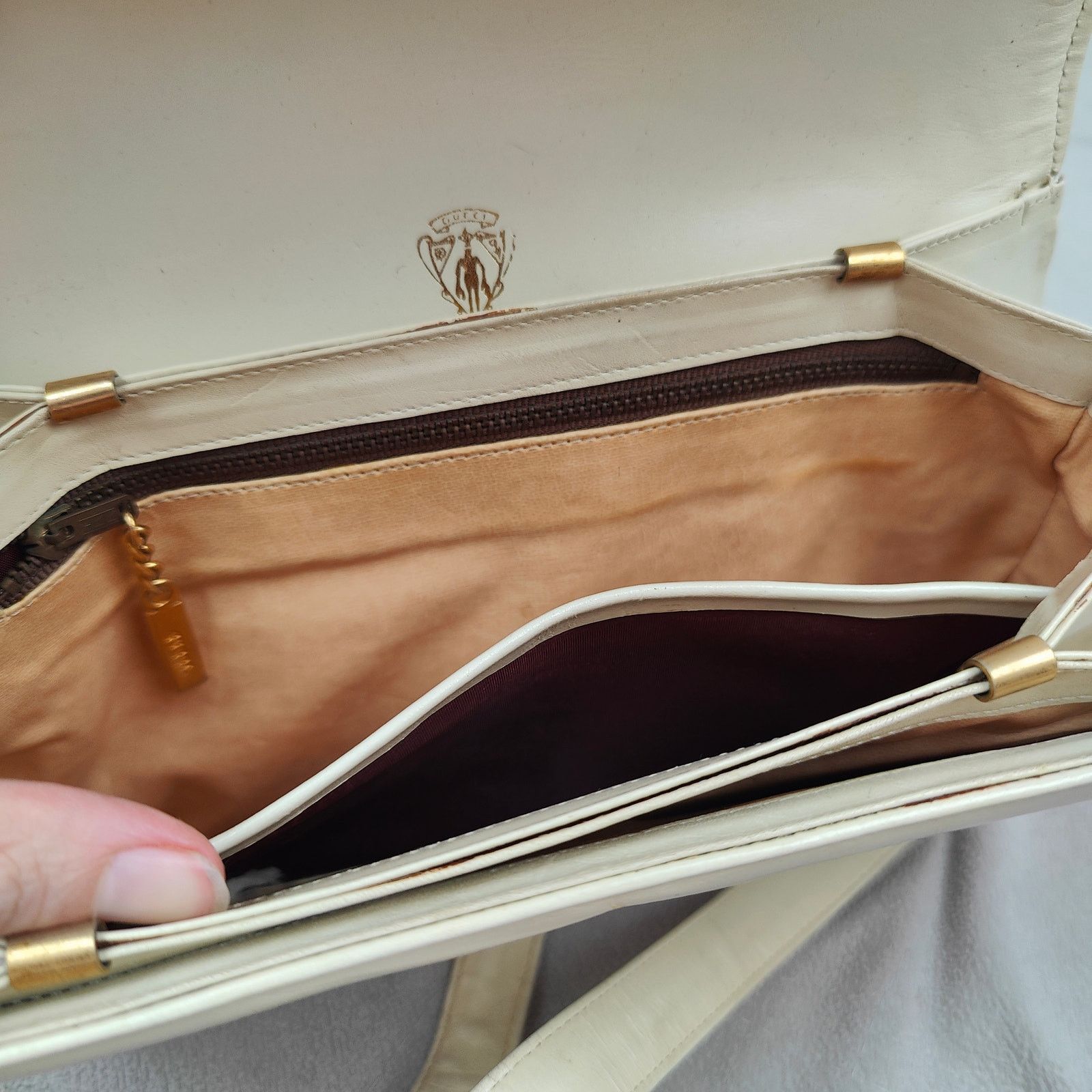 Gucci Vintage Gucci Leather Crossbody Bag Small Purse Off-White Size ONE SIZE - 11 Thumbnail