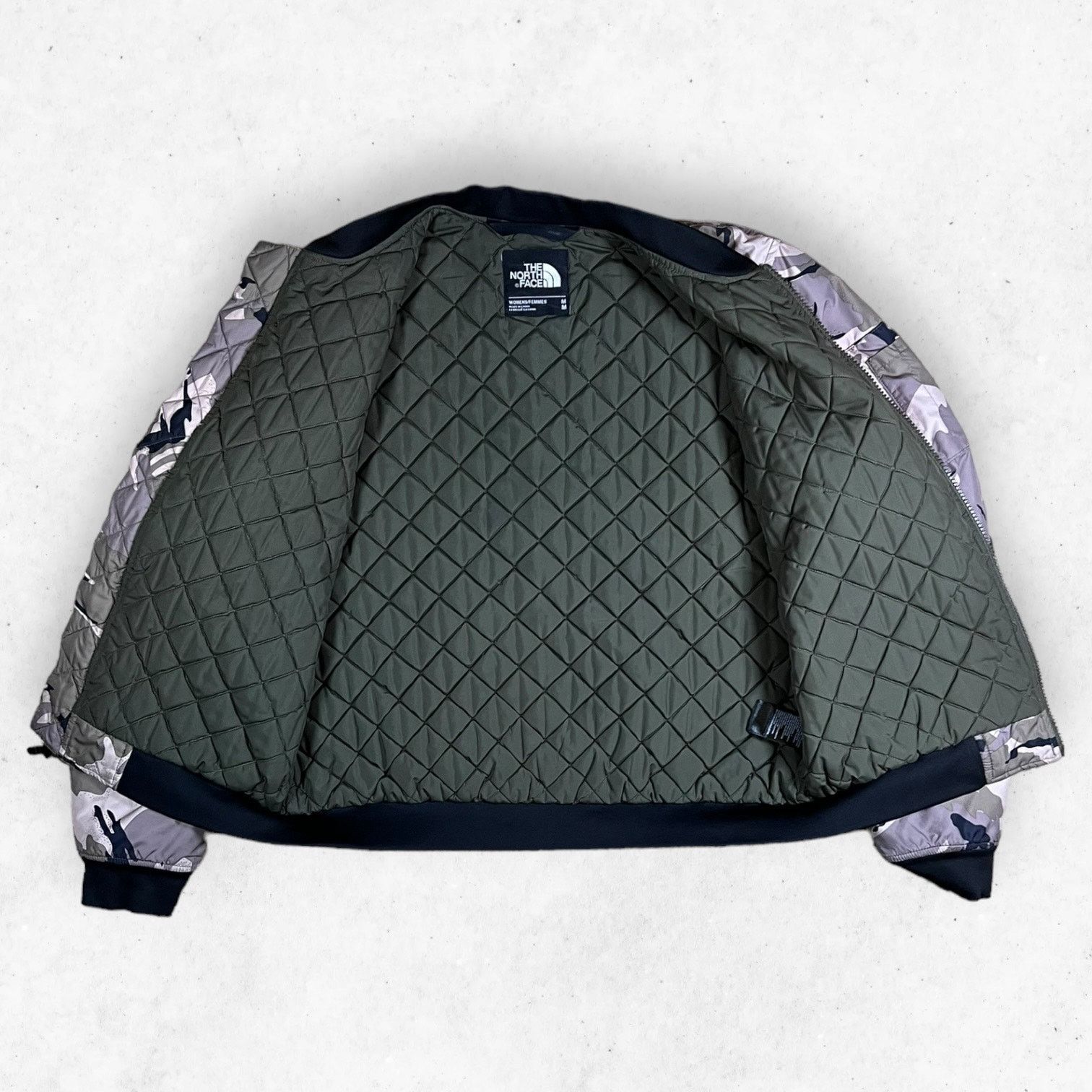 The North Face The North Face Women’s M Barstol Bomber Puffer Jacket Camo Size M / US 6-8 / IT 42-44 - 5 Thumbnail