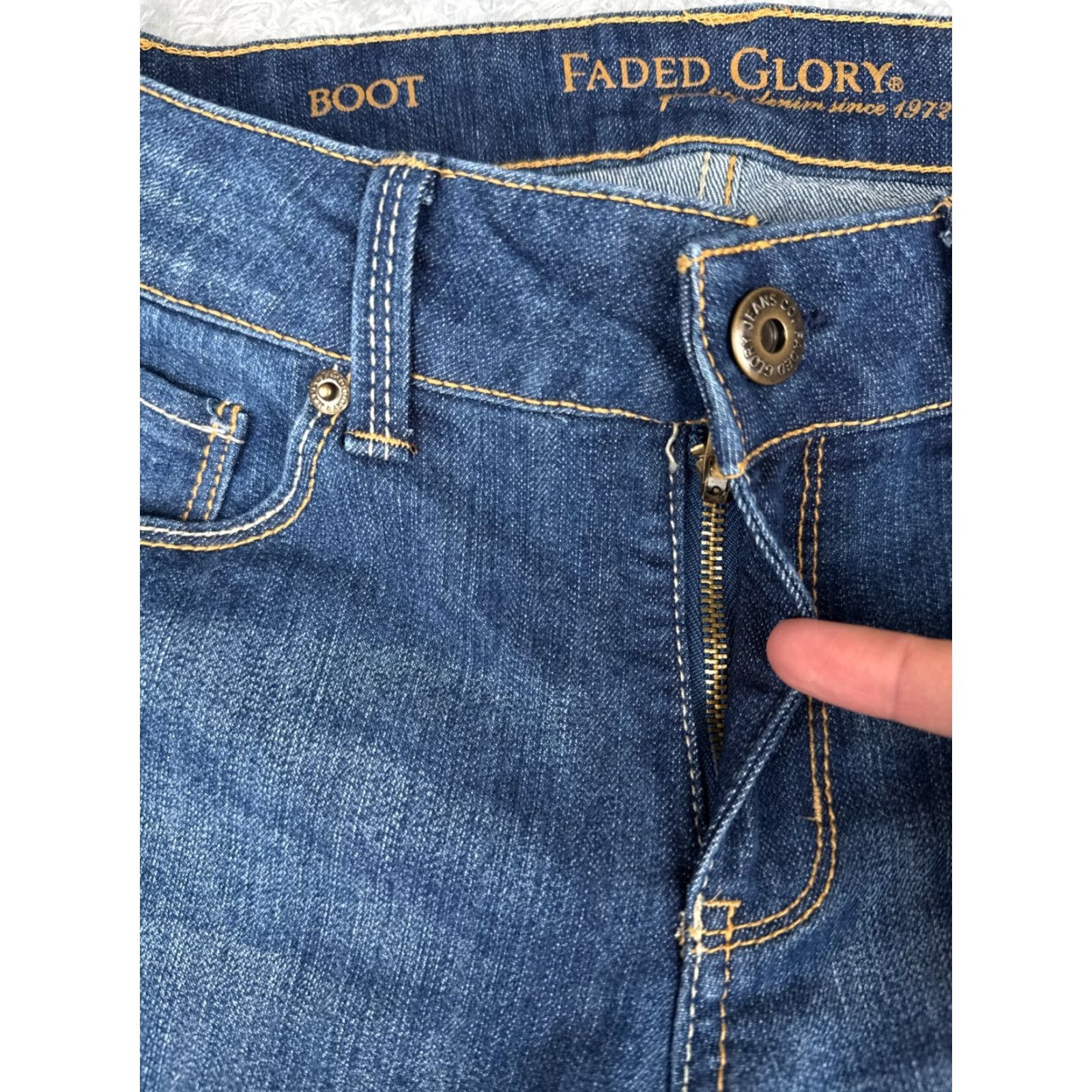 Faded Glory Faded Glory Jeans Women 8 Blue Denim Bootcut Mid Rise Cotton Stretch 28x30 Pants Size 30" / US 8 / IT 44 - 5 Thumbnail