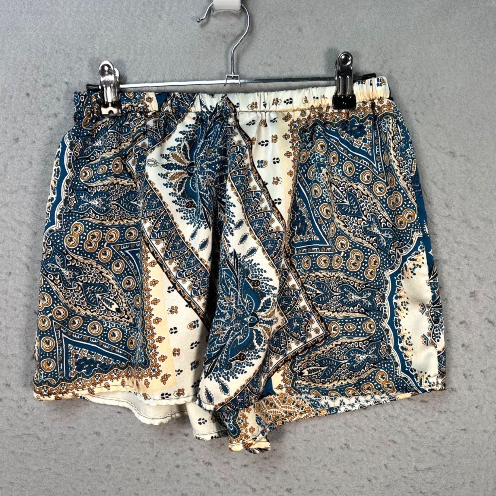 Cider Cider Womens High-Waist Bermuda Shorts Paisley Print Blue Summer M Light Weight Polyester Beige? Size 32" / US 10 / IT 46 - 2 Thumbnail