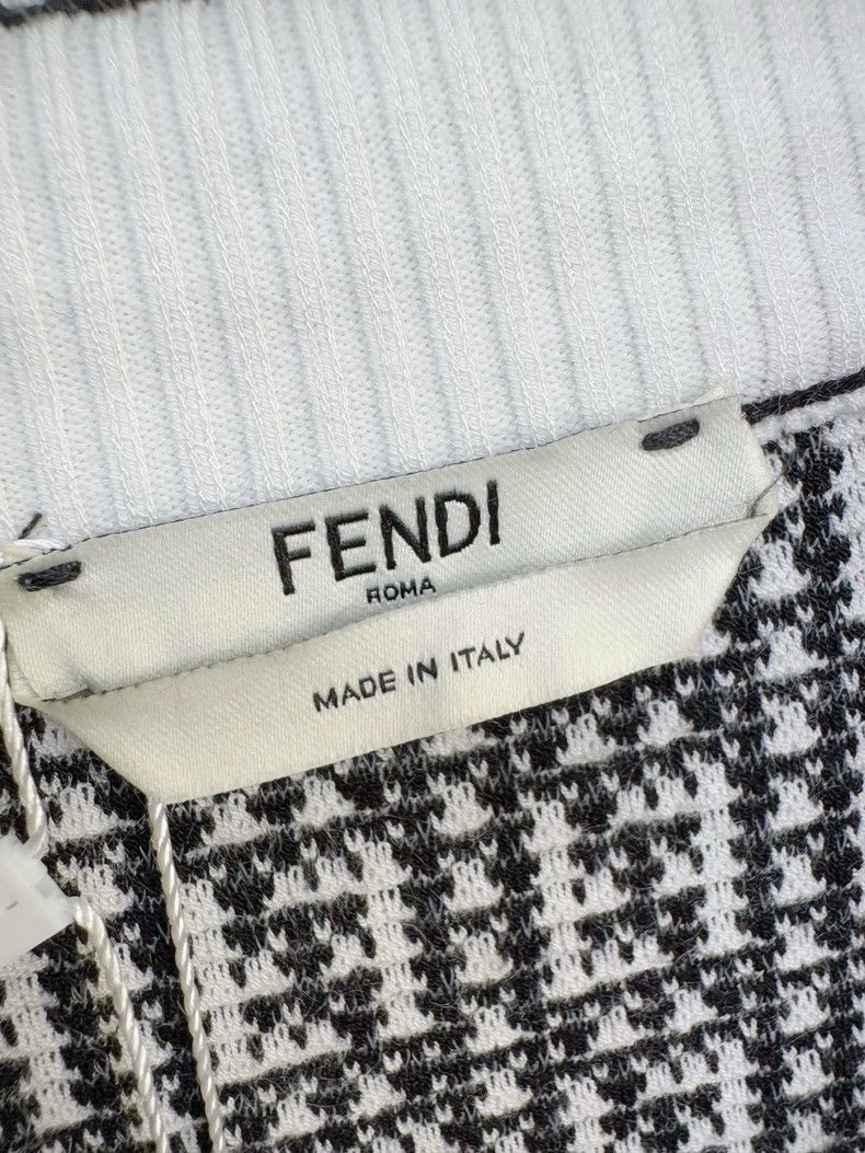 Fendi Fendi Gray Plaid Cardigan Size 42 Size L / US 10 / IT 46 - 2 Thumbnail
