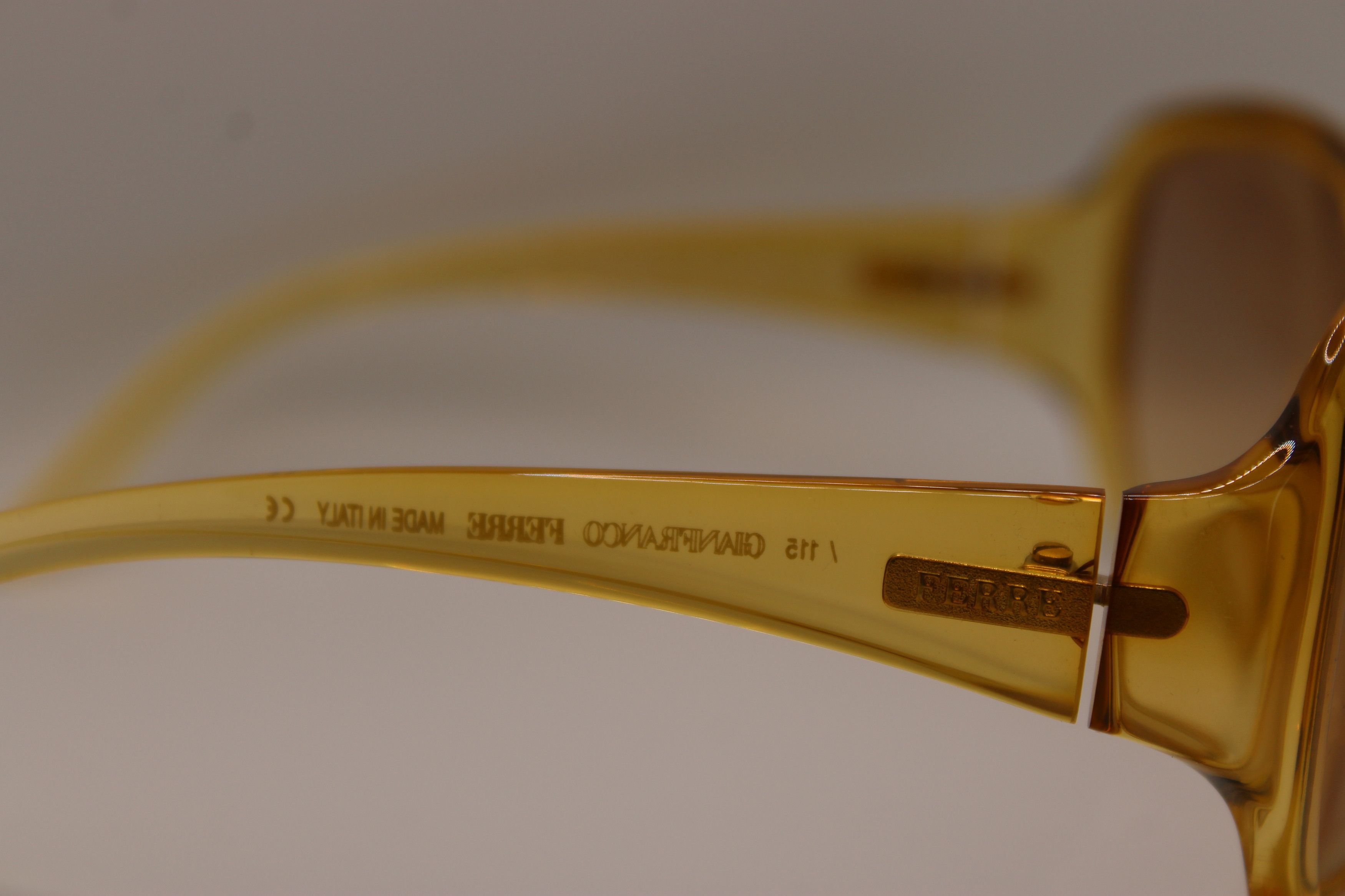 Gianfranco Ferre Fantastic Vtg. Gianfranco Ferre Yellow Sunglasses Size ONE SIZE - 10 Thumbnail