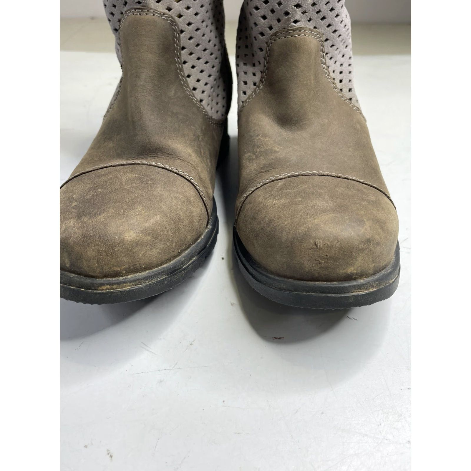 SOREL Sorel Major Pull On Boot Womens 7 Gray Leather Mid-Calf Buckle Laser Cut Perforated Casual Travel Size US 7 / IT 37 - 4 Thumbnail