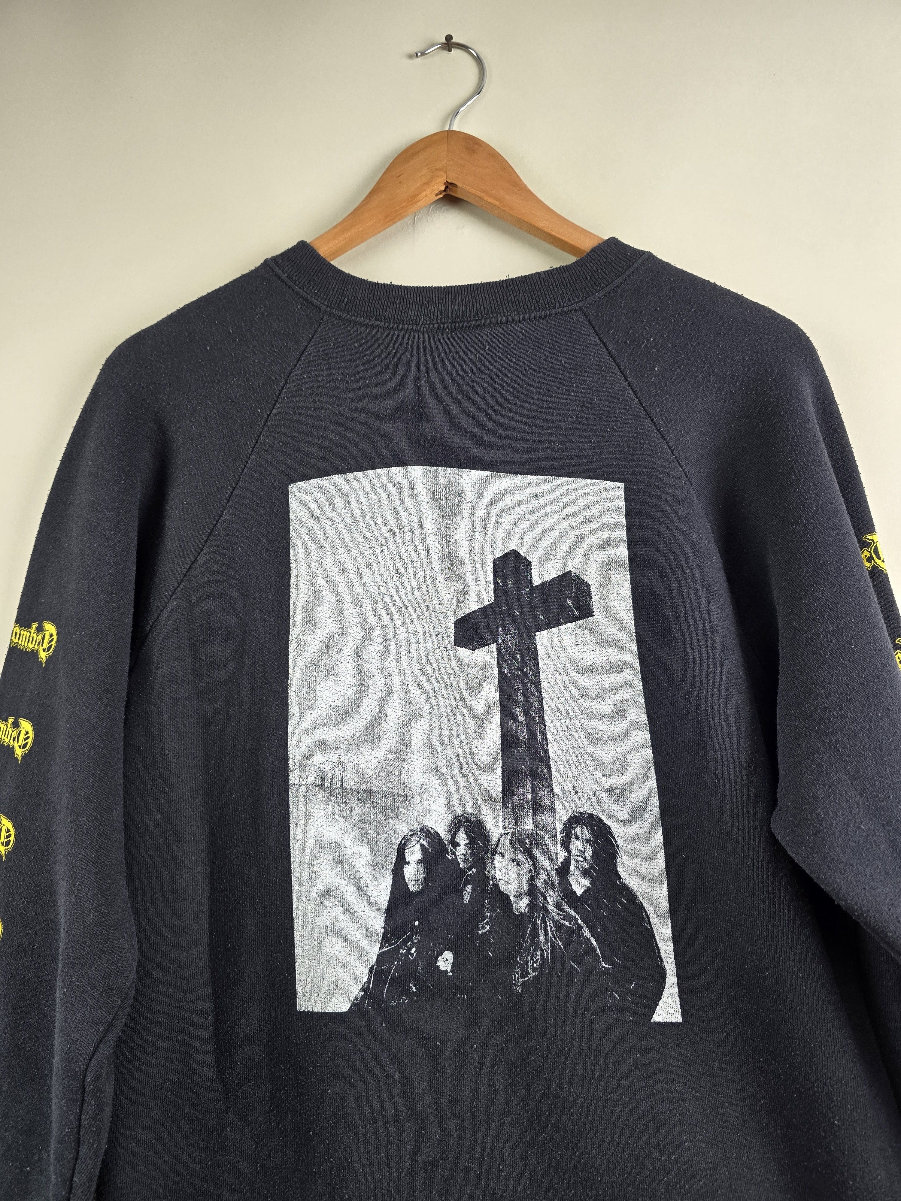 Band Tees 1990 Entombed Left Hand Path Crew neck XL 22" 30" Size US XL / EU 56 / 4 - 9 Thumbnail