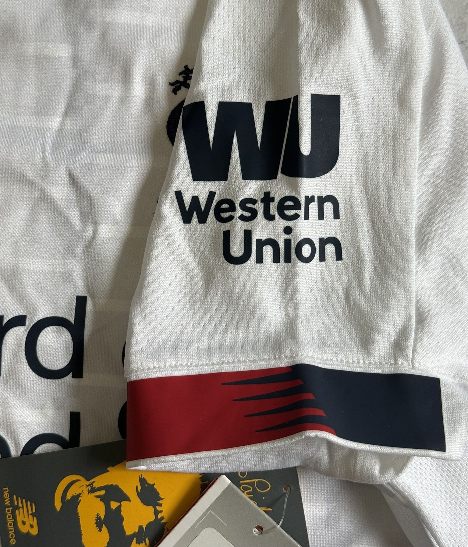 New Balance LIVERPOOL 2019 2020 FOOTBALL SHIRT SOCCER JERSEY BOYS Size US XS / EU 42 / 0 - 7 Thumbnail