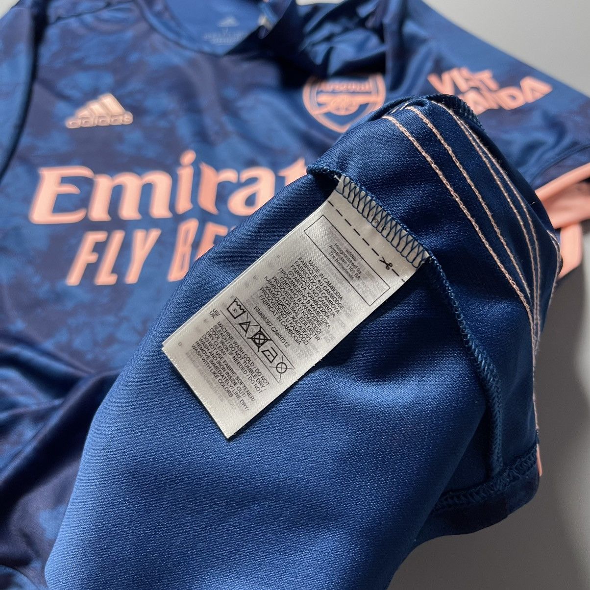 Vintage ARSENAL ADIDAS 2020/2021 SOCCER THIRD JERSEY #35 MARTINELLI Size US L / EU 52-54 / 3 - 10 Thumbnail