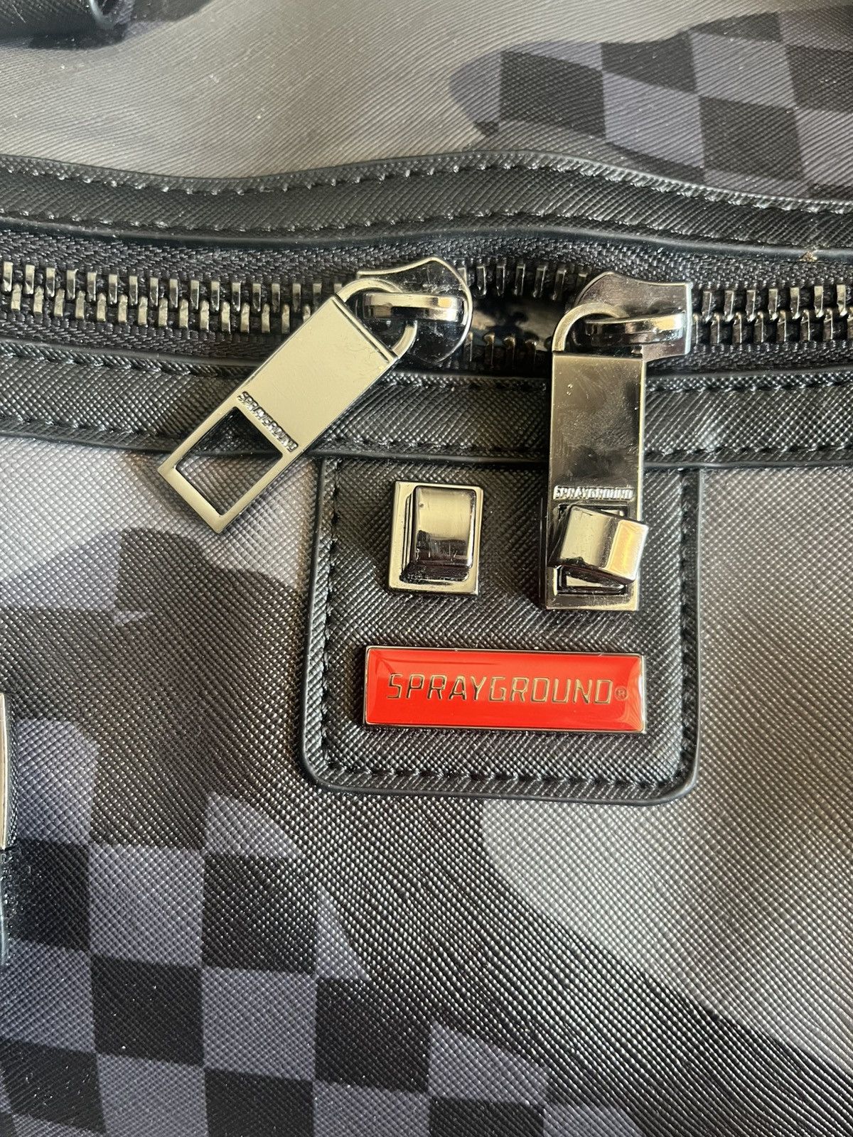 Sprayground 3AM NEVER SLEEP DUFFLE LV CHECKERBOARD Size ONE SIZE - 8 Thumbnail