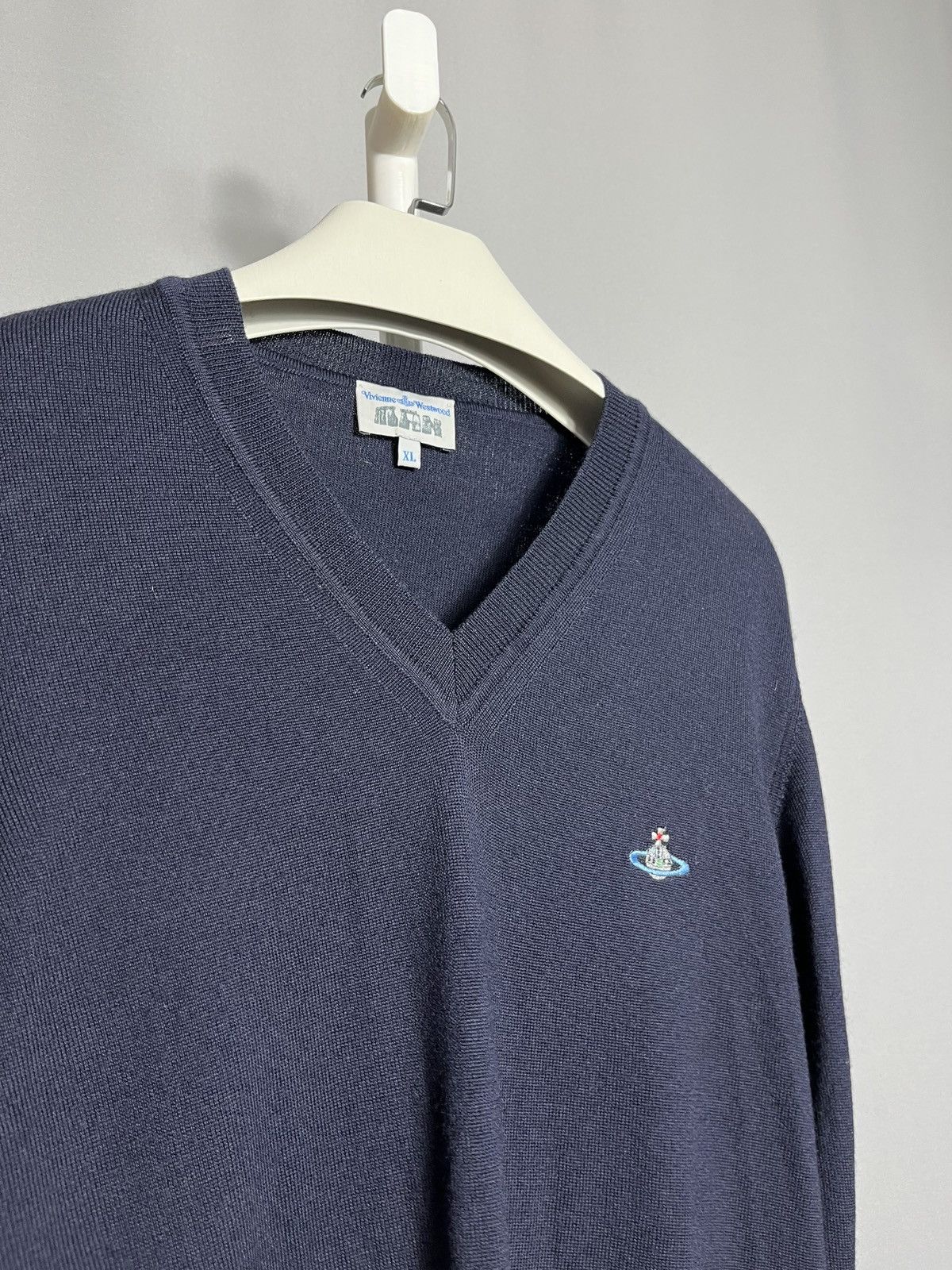 Vivienne Westwood Vivienne Westwood MEN V-neck navy wool sweater mens slim XL Size US XL / EU 56 / 4 - 4 Thumbnail