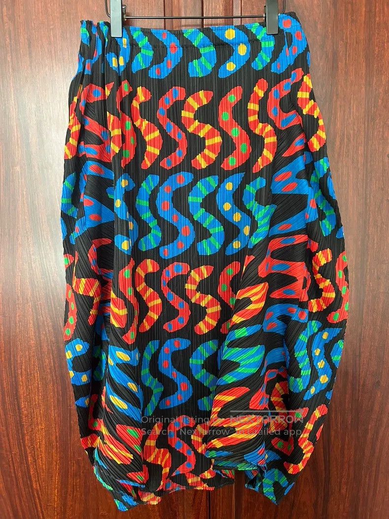 Issey Miyake Issey Miyake Playful Little Snake Midi Skirt Size 26" / US 2 / IT 38 - 1 Thumbnail