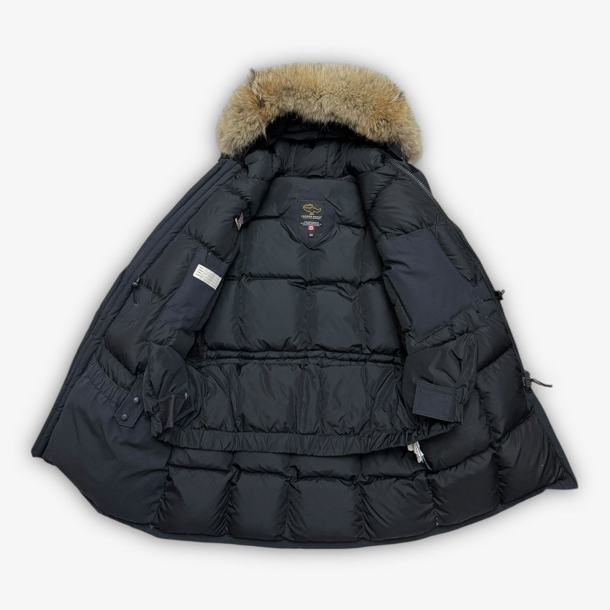 Canada Goose Canada Goose Men’s Resolute Parka Size US M / EU 48-50 / 2 - 4 Thumbnail