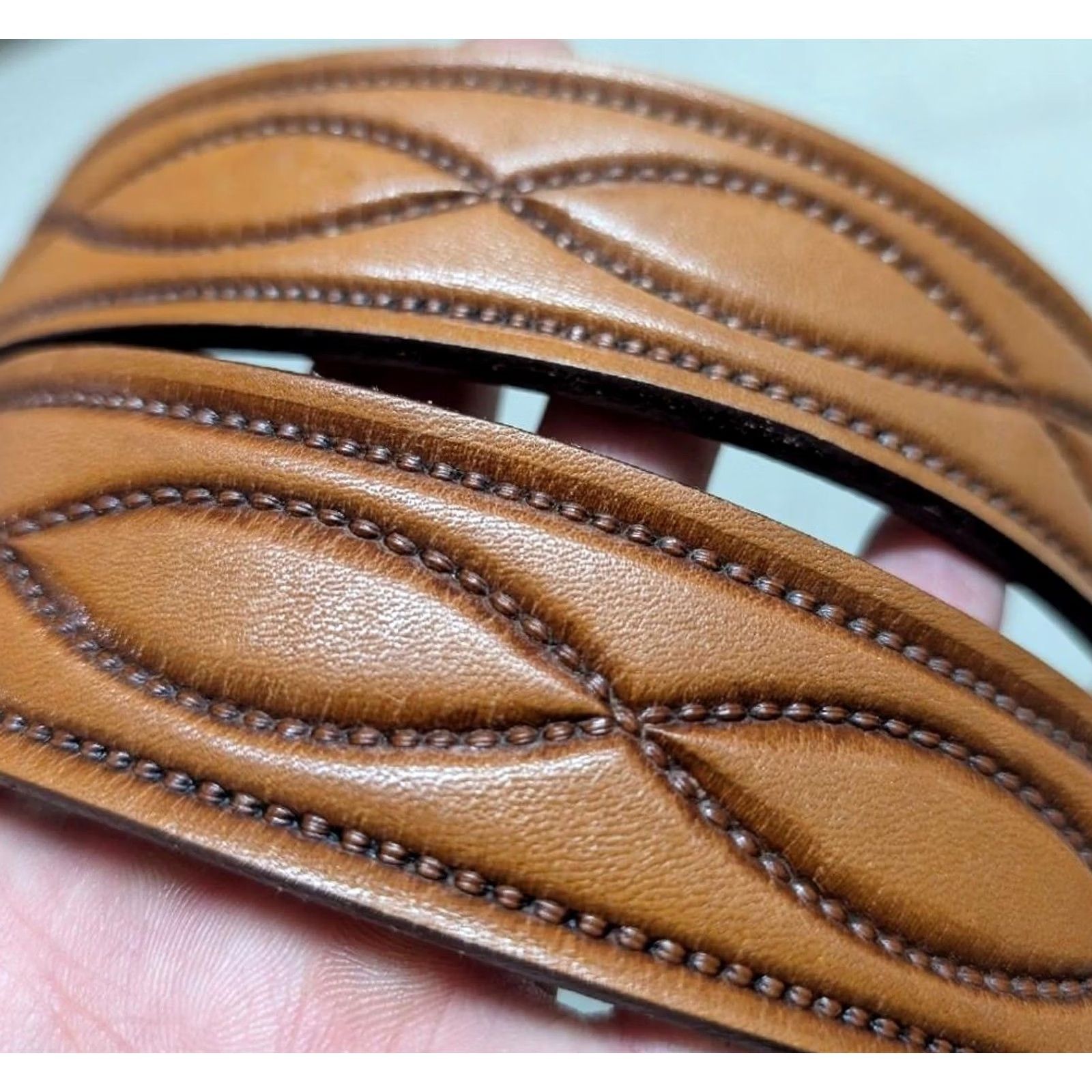 Vintage VINTAGE USA MADE TOOLED belt Geometric Western Buckle 36 Brown Leather Steerhide Mens Belt Size 36 - 4 Thumbnail