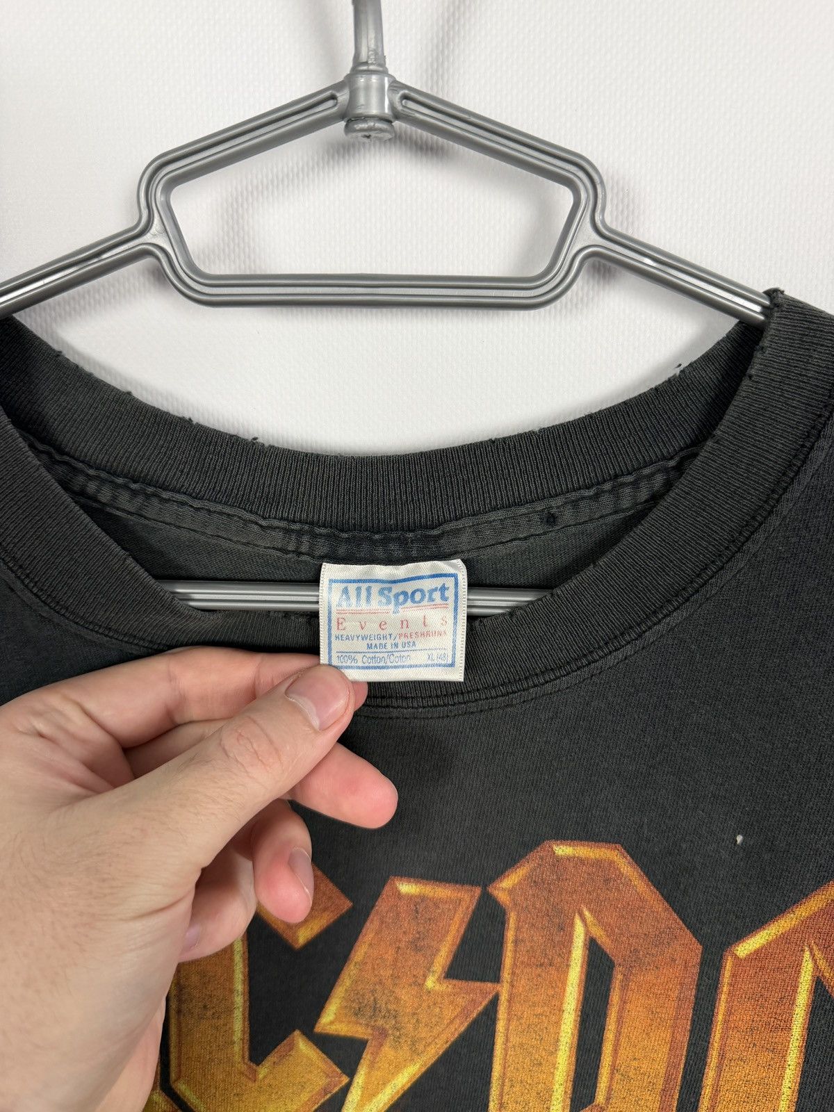 AC/DC Vintage 2001 AC/DC Bonfire Faded Distressed Band Rock Tee XL Size US XL / EU 56 / 4 - 6 Thumbnail