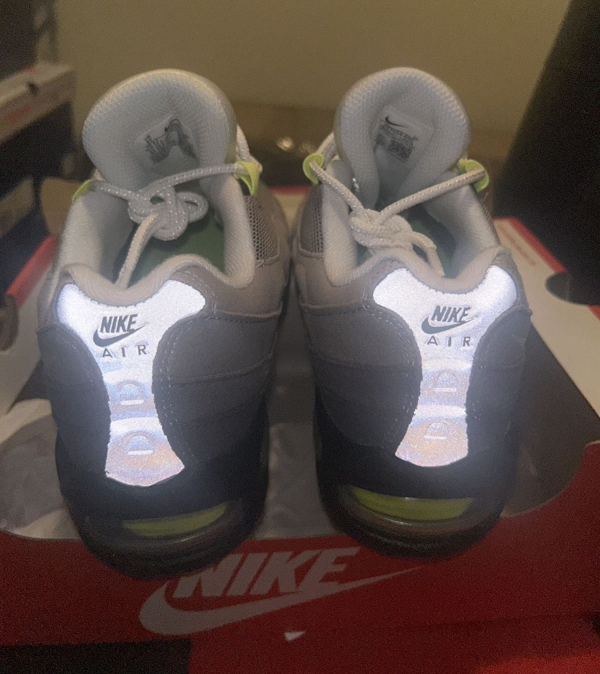 Nike Nike Air Max 95 OG Big Bubble Neon (2025/2026)(sz-5) Size US 5 / EU 37 - 3 Thumbnail