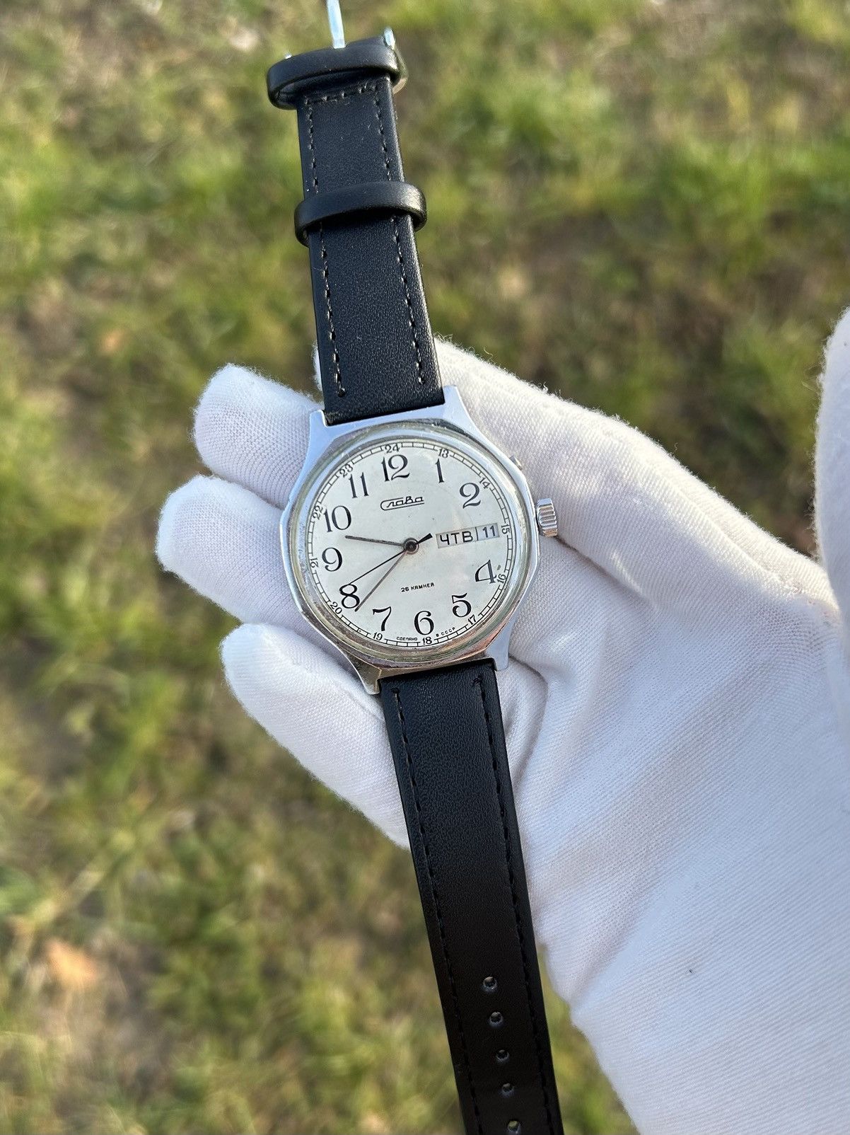 Vintage Vintage Watch Slava Mechanical Made in USSR Authentic 1980s Size ONE SIZE - 19 Thumbnail