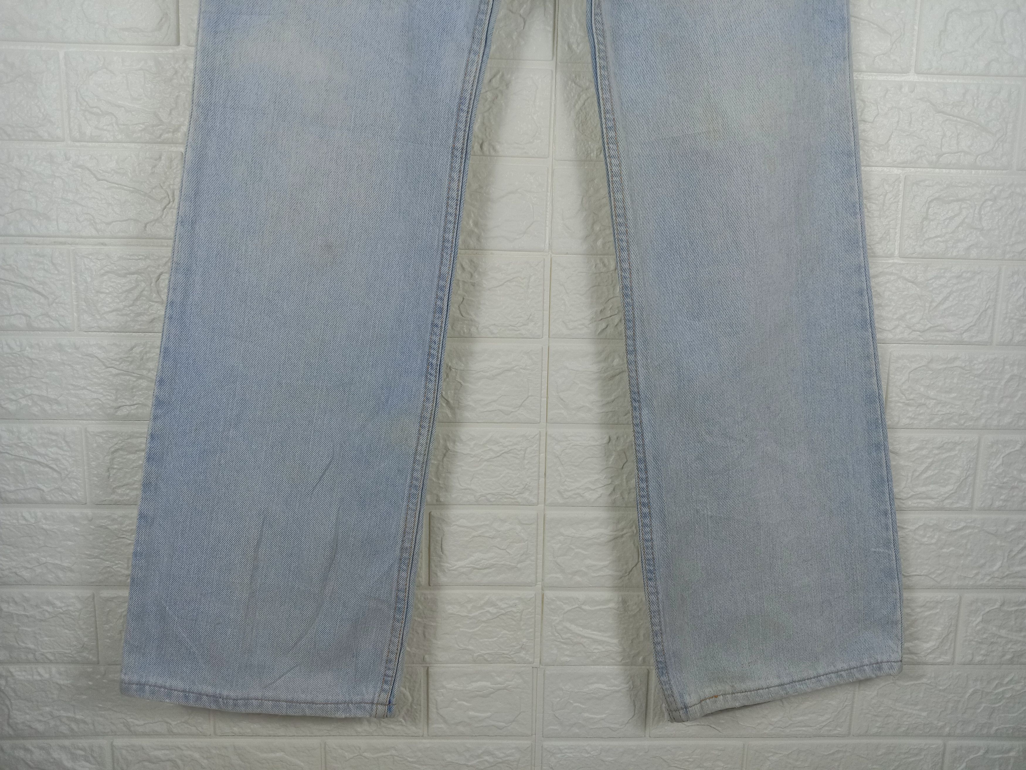 Levi's Vintage Levi's 518 Flare Jeans Light Wash Denim Size US 33 - 4 Thumbnail