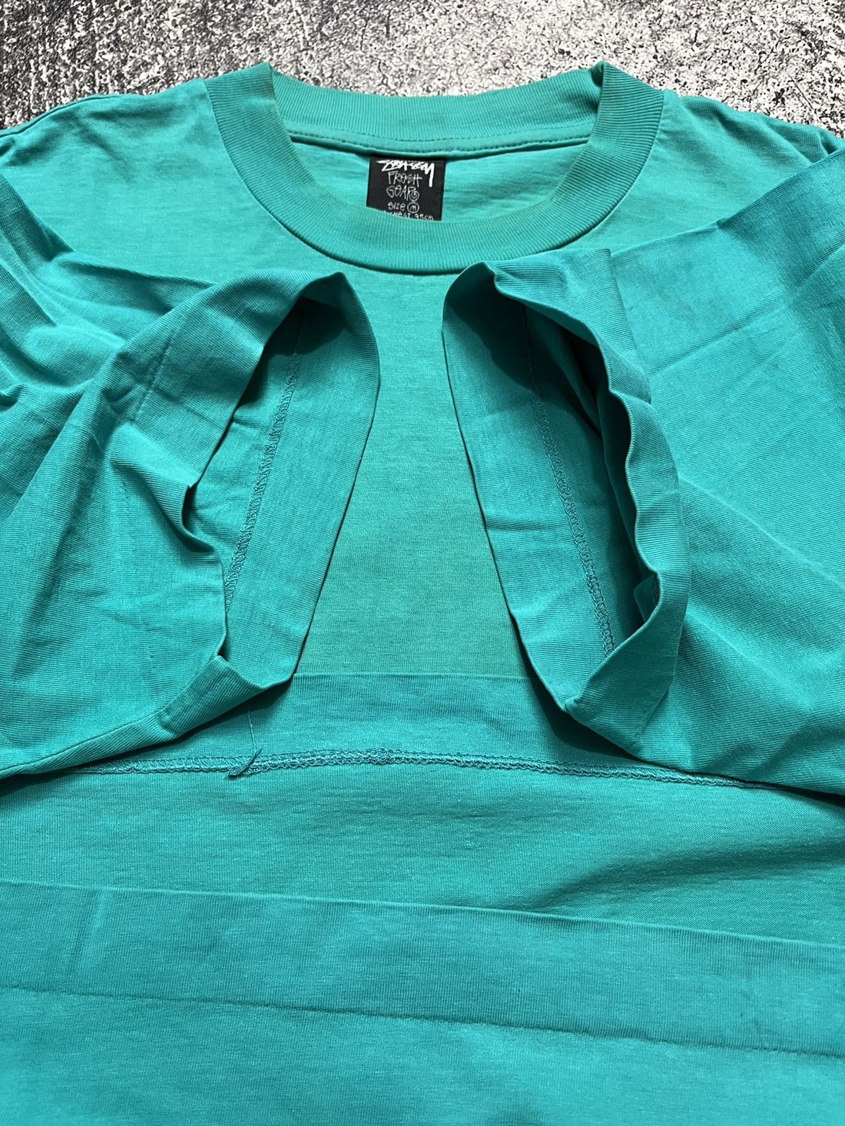 Stussy Vintage Stussy Bali Very Rare T-Shirt Size US L / EU 52-54 / 3 - 3 Thumbnail