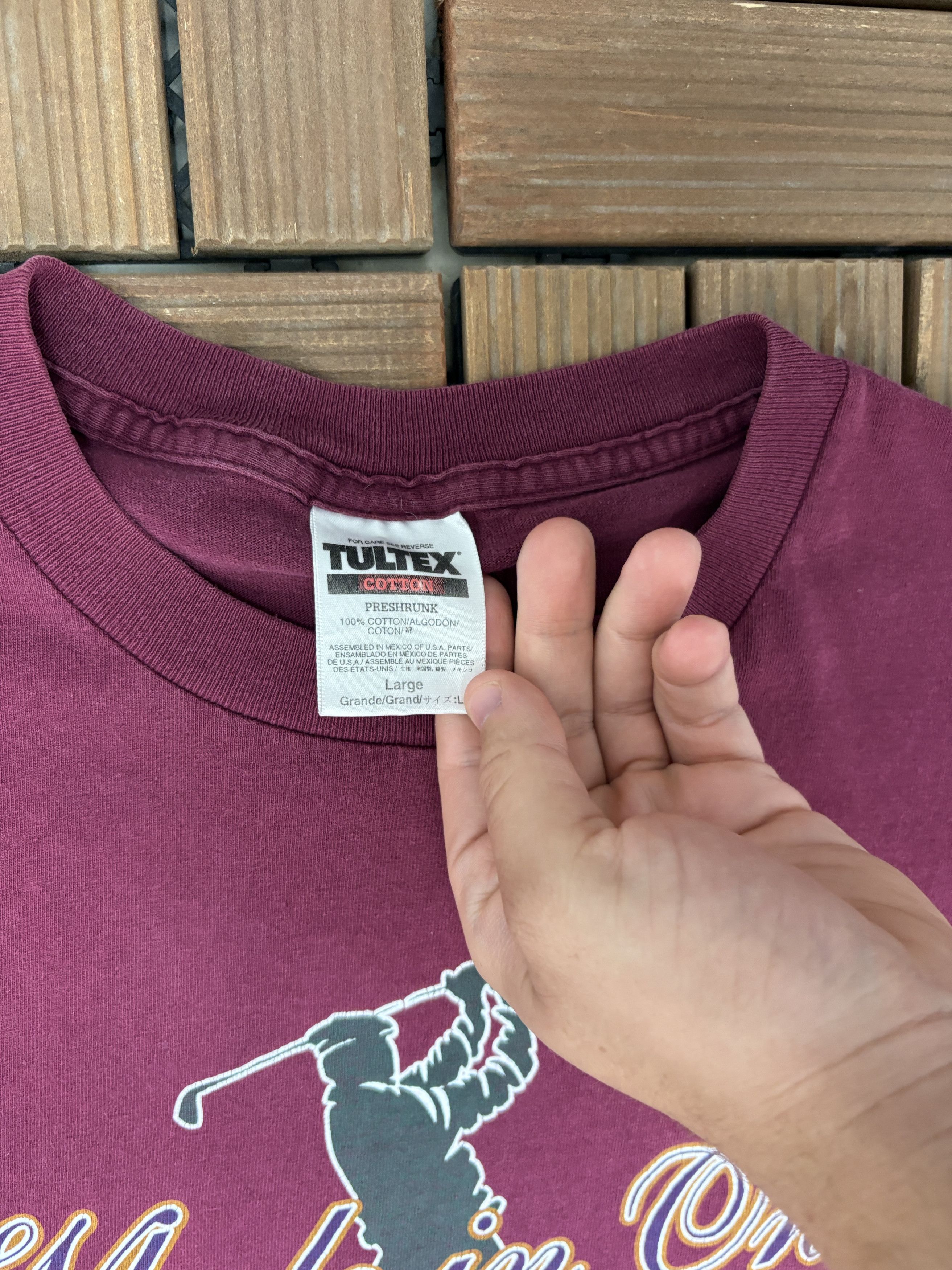 Vintage Whole In One Colossians 2:10 Vintage Red T-Shirt Tee Size US L / EU 52-54 / 3 - 5 Thumbnail