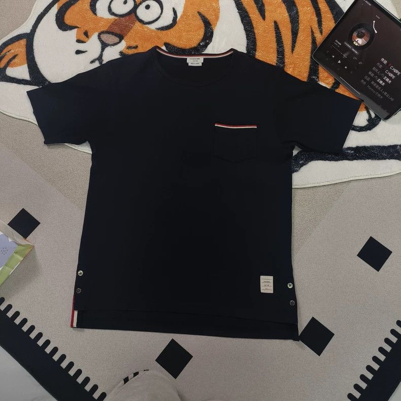 Thom Browne Thom Browne Round collar short sleeves Size US M / EU 48-50 / 2 - 1 Thumbnail