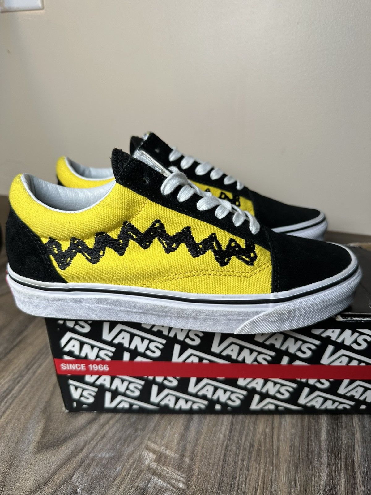 Vans × Vintage Rare VANS Old Skool x Peanuts Charlie Brown Size US 5 / EU 37 - 4 Thumbnail