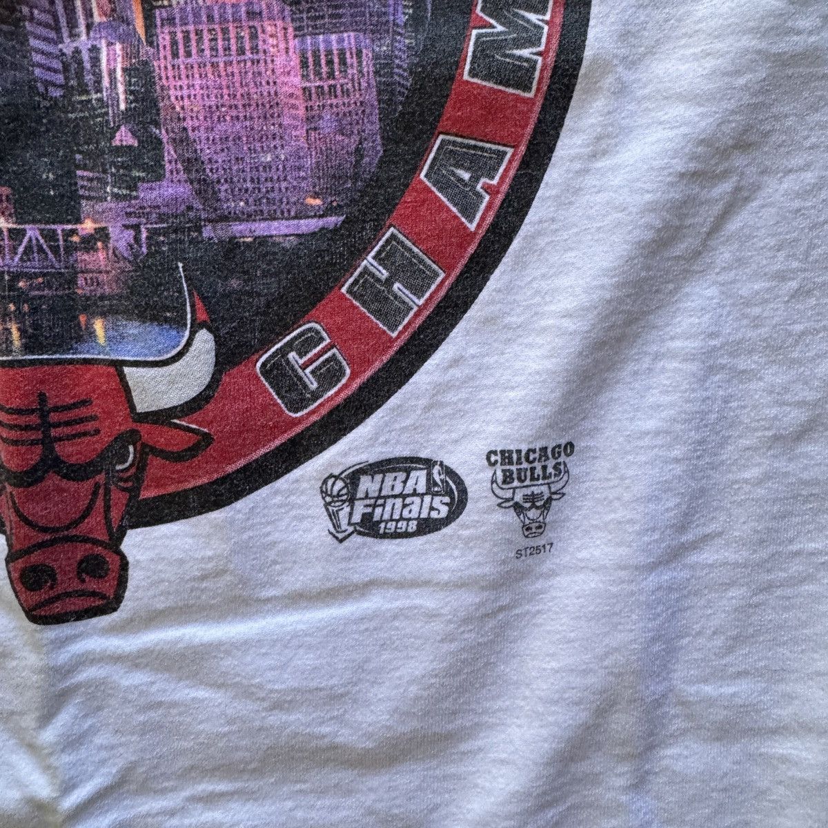 Starter Vintage Starter Chicago Bulls 1998 NBA Champions 3 Peat Size US L / EU 52-54 / 3 - 2 Thumbnail