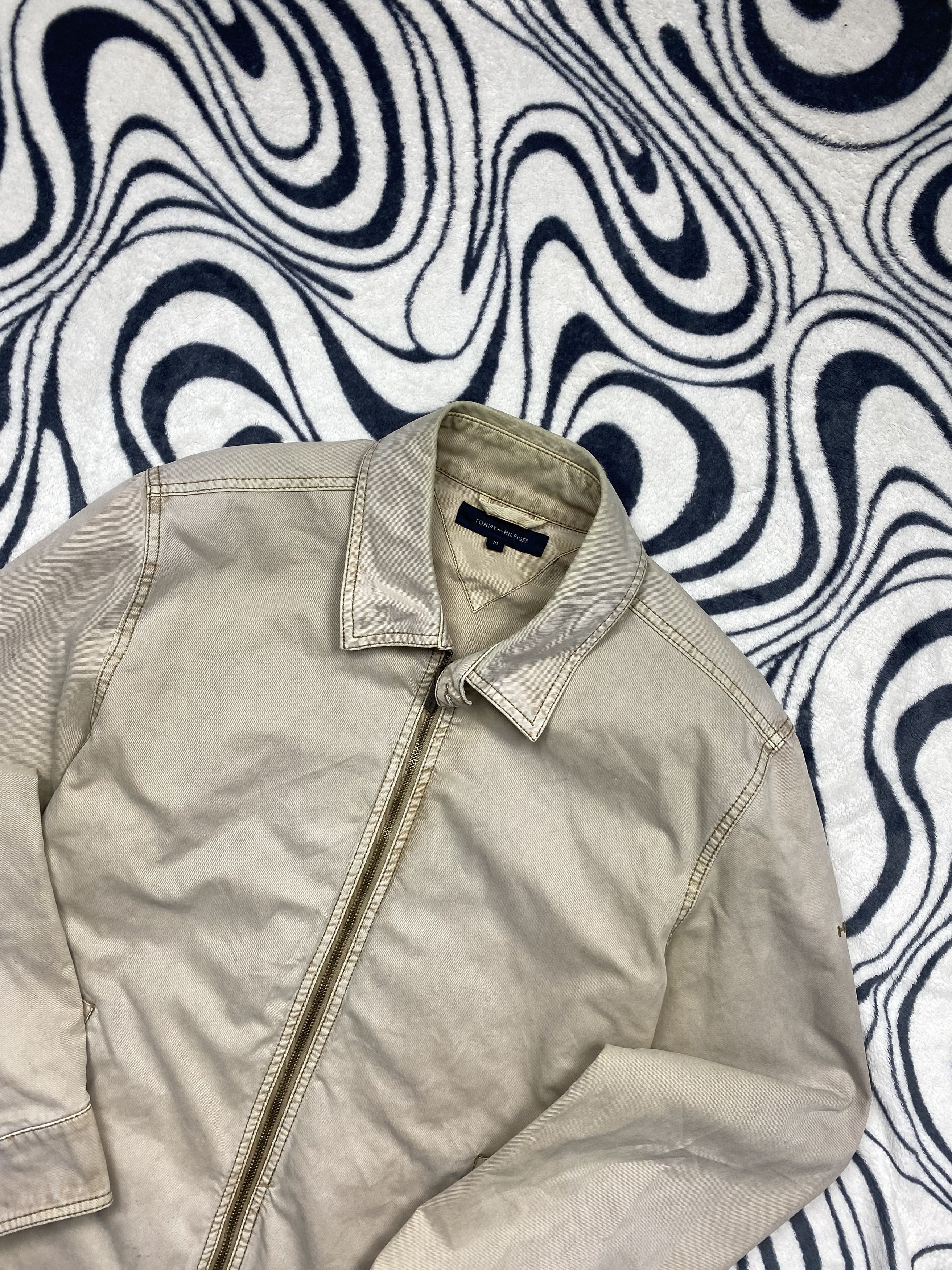 Tommy Hilfiger Tommy Hilfiger Vintage Mens Jacket Thrashed Size US M / EU 48-50 / 2 - 11 Thumbnail