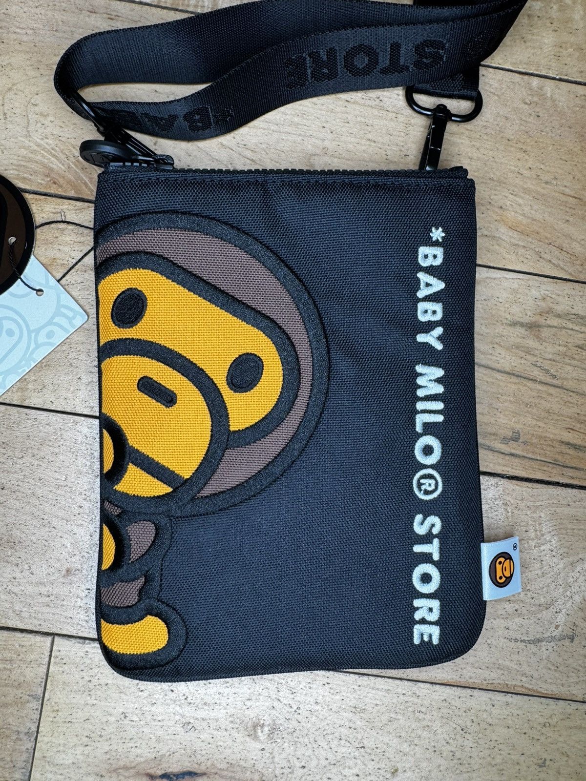 Bape BABY MILO MOBILE CROSSBODY BAG Size ONE SIZE - 1 Thumbnail