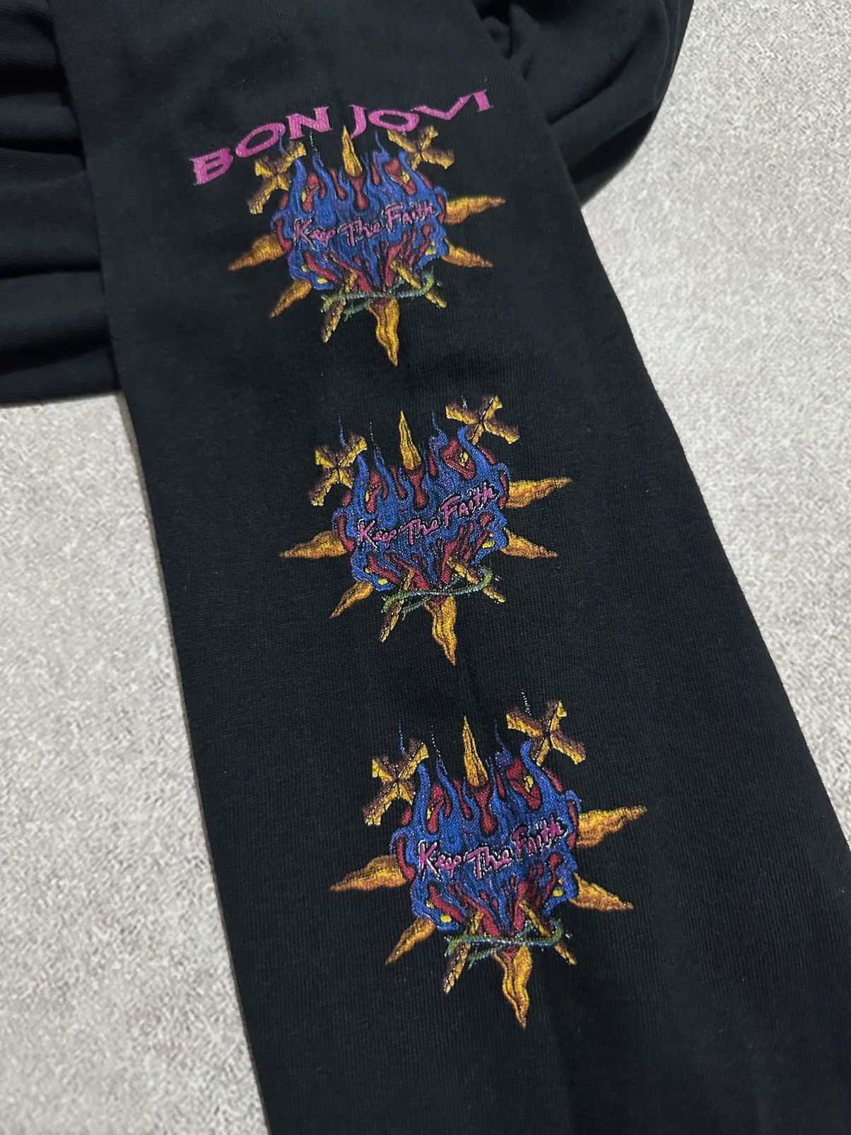 Band Tees × Vintage Vintage 1993 Bon Jovi Keep The Faith Long Sleeve T Shirt Size US XL / EU 56 / 4 - 4 Thumbnail