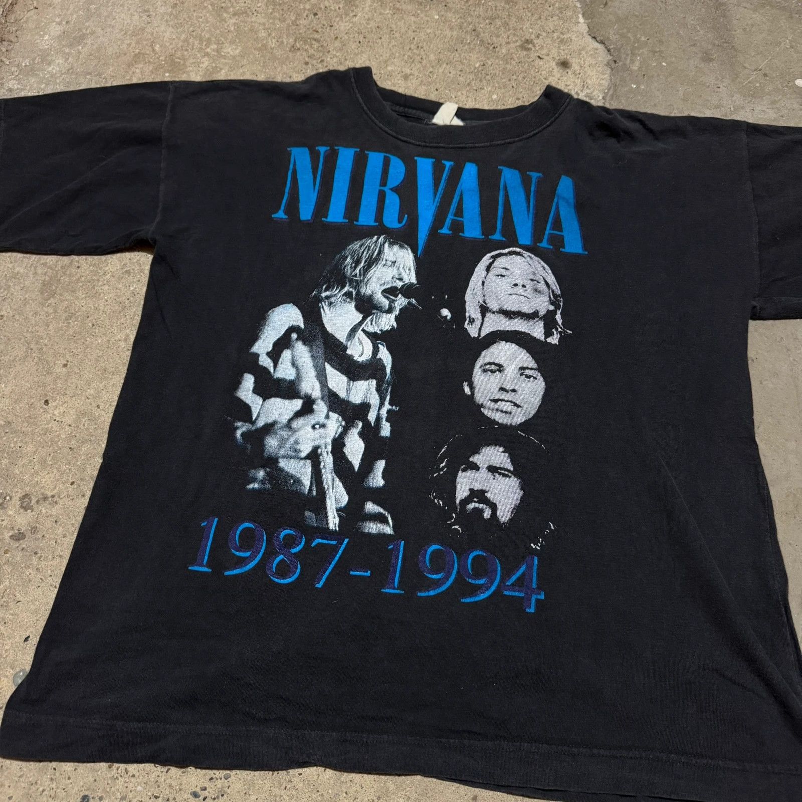 Band Tees Vintage Nirvana t-shirt Size US L / EU 52-54 / 3 - 2 Thumbnail