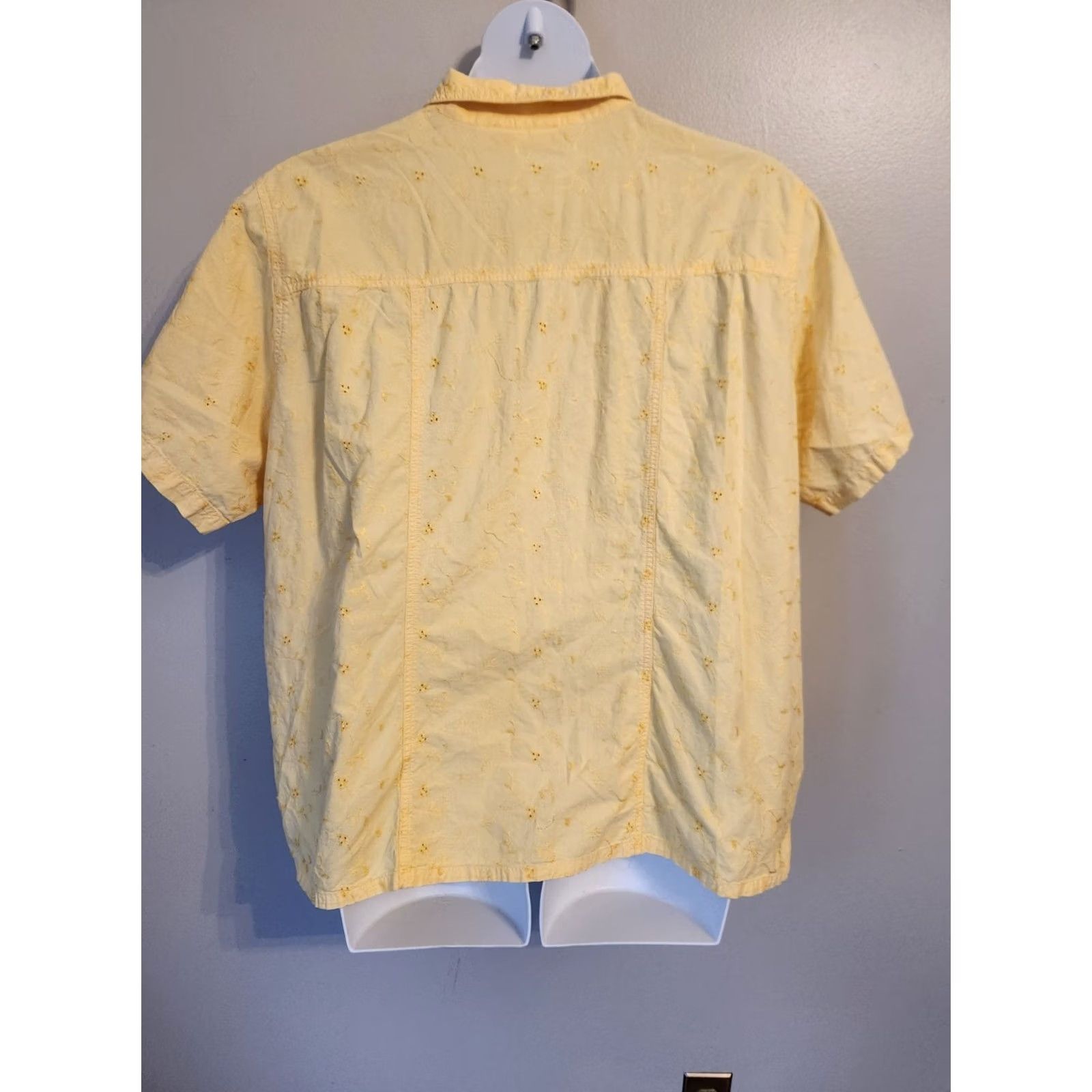 Vintage Bobbie Brooks Woman Yellow Floral Embroidered Short Sleeve Camp Shirt 26/28 Size 4XL / US 24-26 - 6 Thumbnail