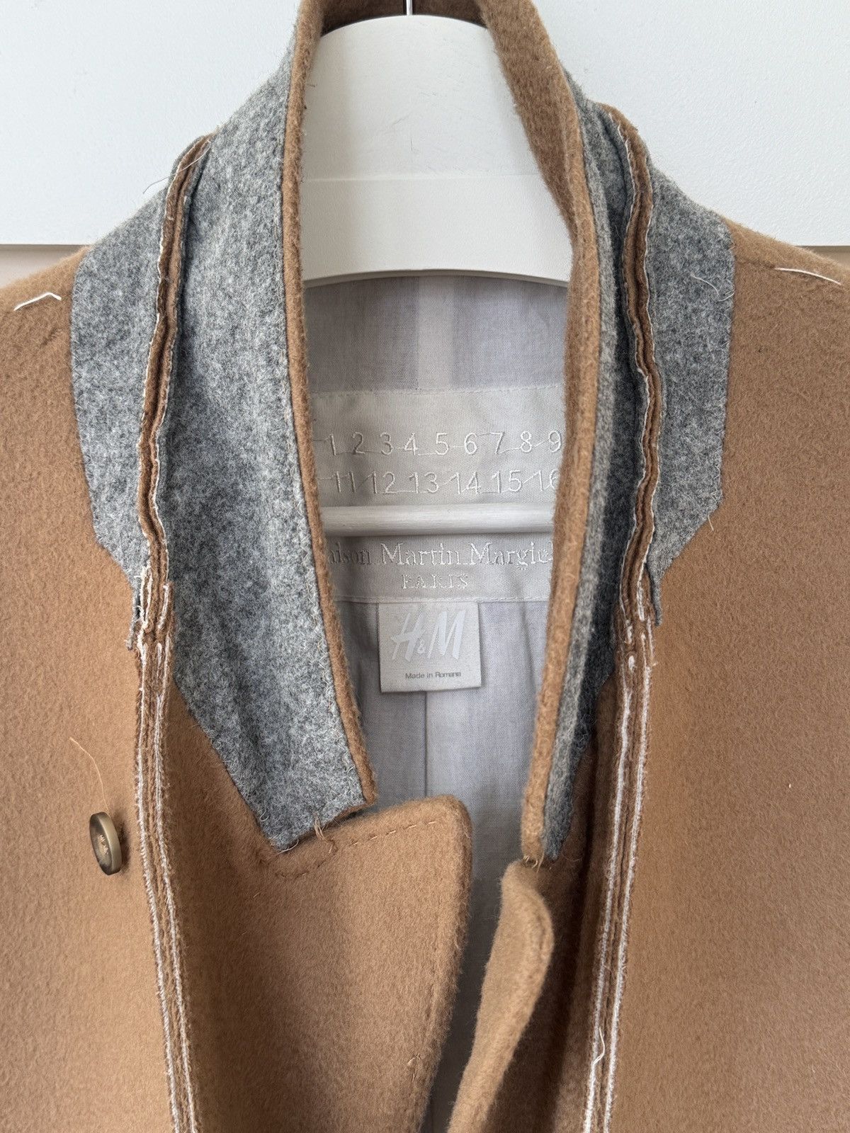 H&M × Maison Margiela Maison Martin Margiela x H&M Wool Coat with Inverted lapels Size US M / EU 48-50 / 2 - 2 Thumbnail