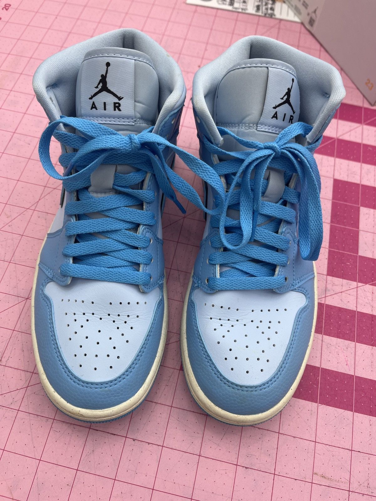 Jordan Brand × Nike Women’s Nike Air Jordan 1 Mid 7.5 Ice Blue Powder Blue Size US 7.5 / IT 37.5 - 3 Thumbnail