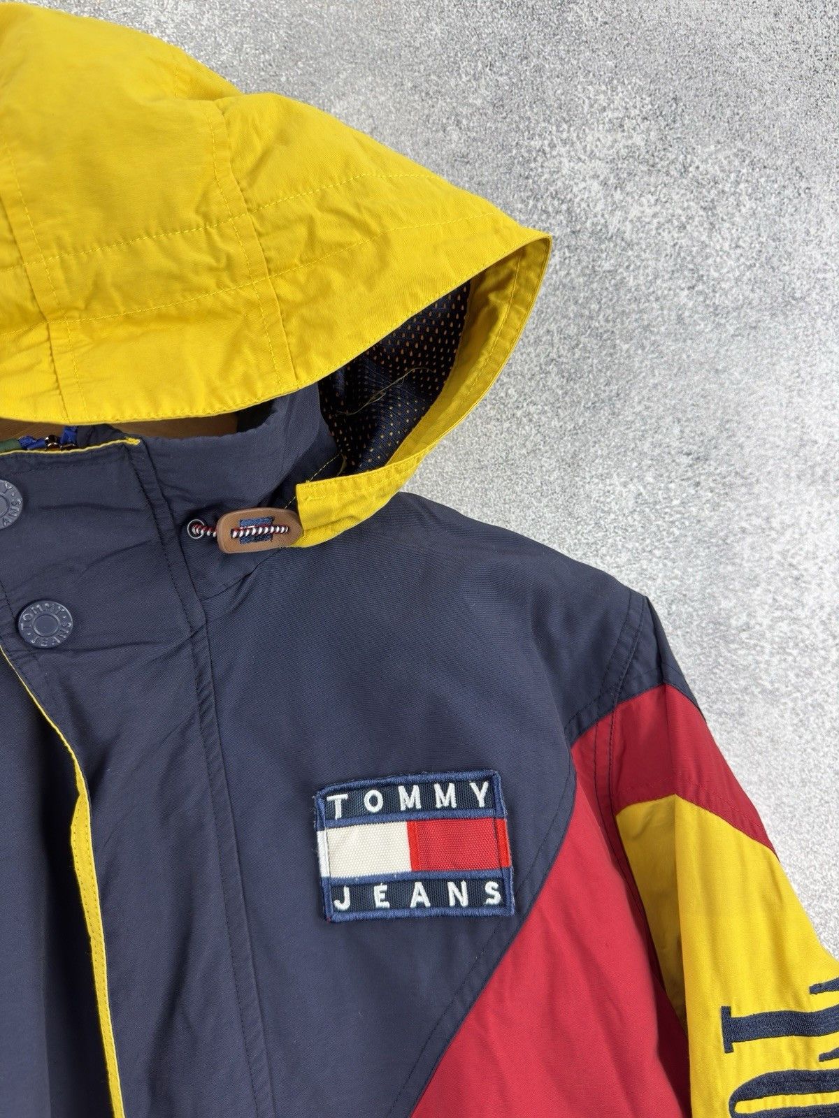 Tommy Hilfiger Tommy Hilfiger Tommy Jeans 90's Color-Blocked Hooded Sailing Size US XS / EU 42 / 0 - 8 Thumbnail