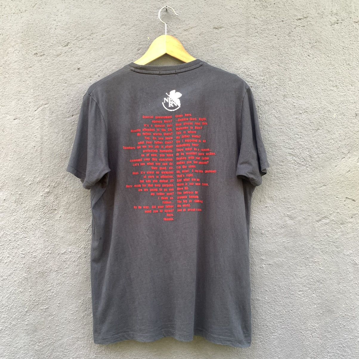 Uniqlo thrashed faded evangelion x uniqlo tee Size US L / EU 52-54 / 3 - 4 Thumbnail