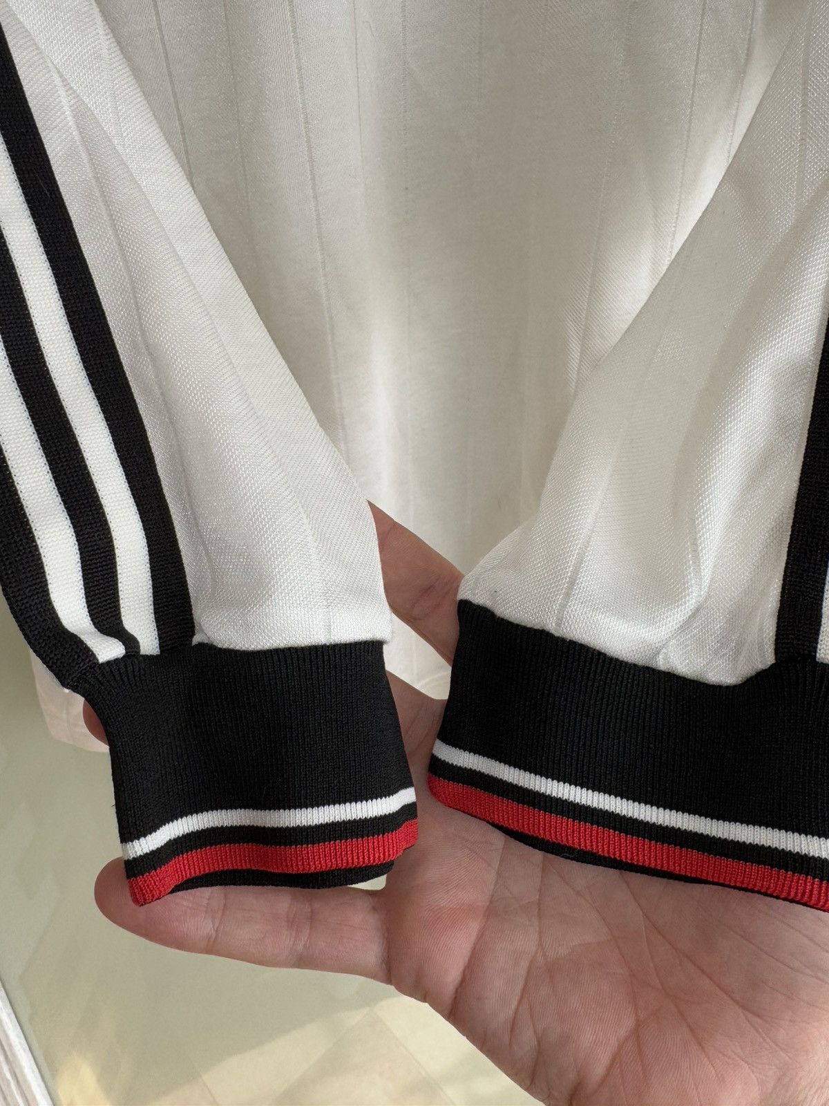 Adidas Very Rare Manchester United 1982-1984 Away Soccer Jersey Kit Size US L / EU 52-54 / 3 - 13 Thumbnail