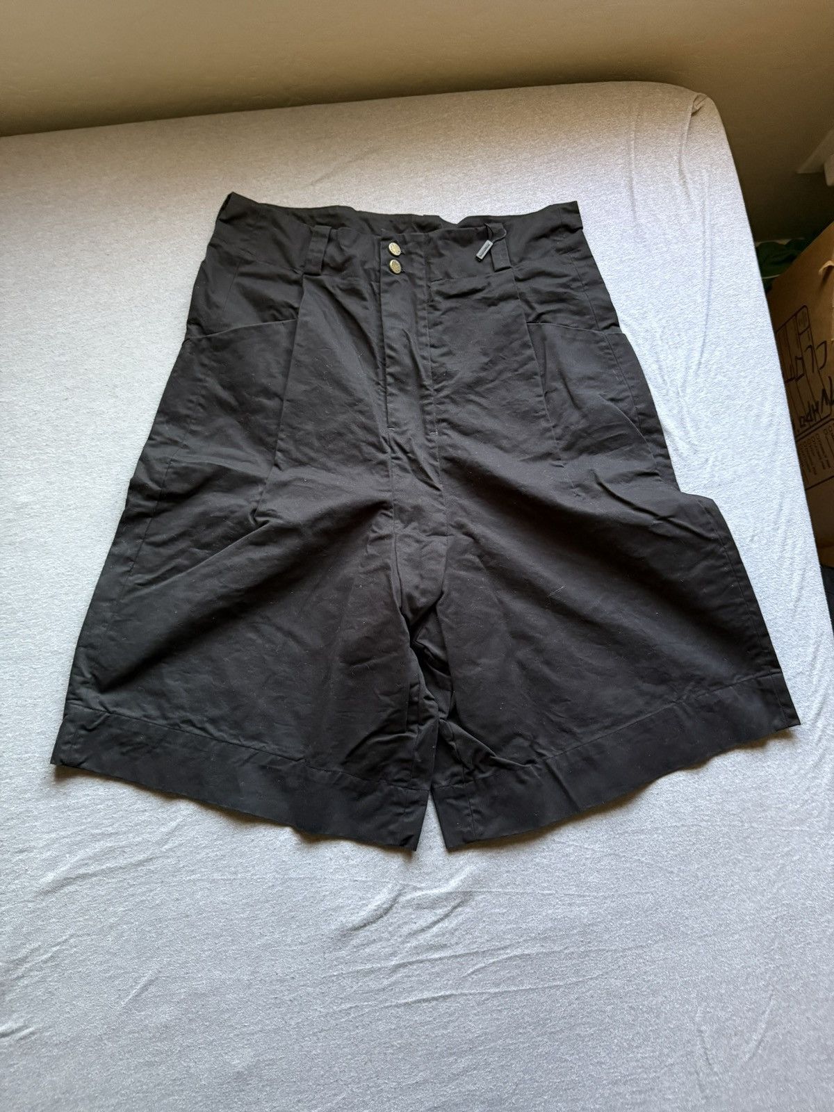 Other Gold+Vintage/Raspberry Shorts Size US 32 / EU 48 - 1 Thumbnail