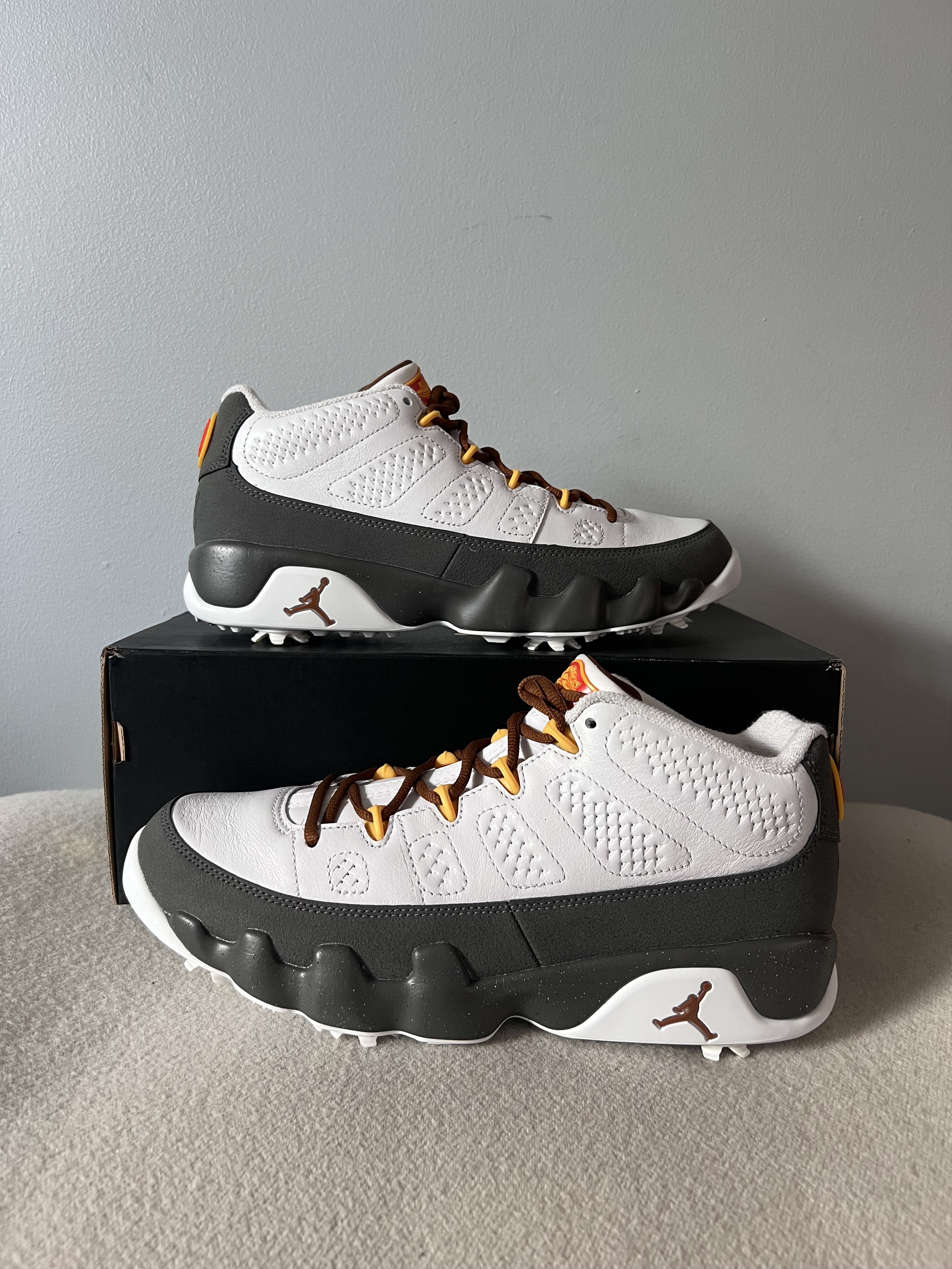 Jordan Brand Jordan 9 Low Golf US Open in White Grey Size US 9 / EU 42 - 2 Thumbnail
