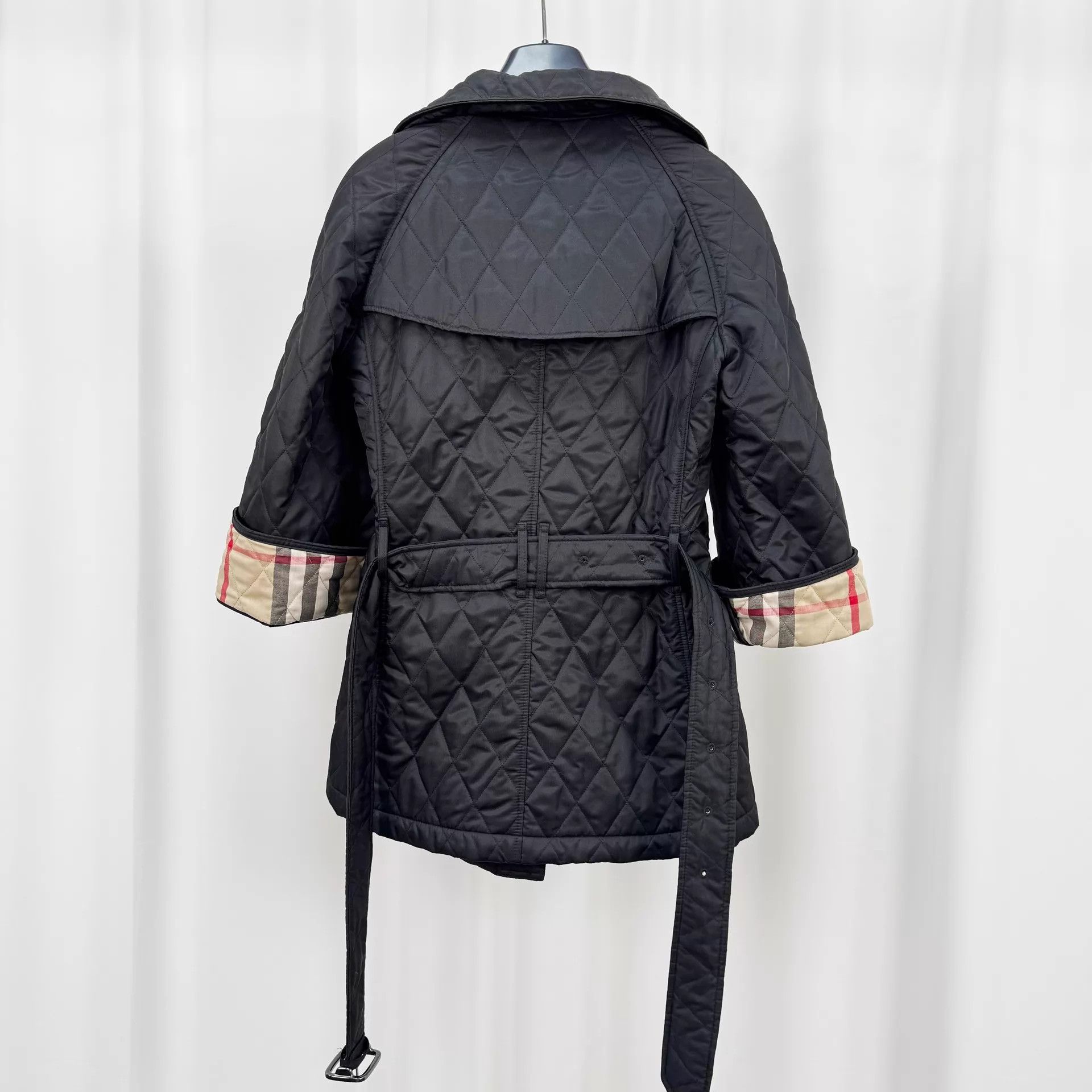 Burberry Burberry quilted black check padded coat UK8 98 new Size S / US 4 / IT 40 - 2 Thumbnail