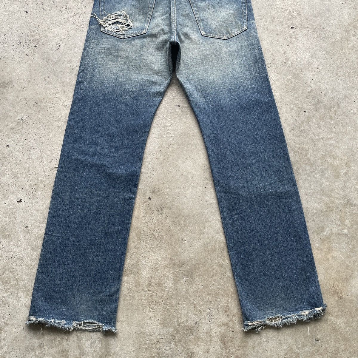 Japanese Brand Vintage Takeo Kikuchi Distressed Japan Jeans Faded Pants W31 Size US 31 - 10 Thumbnail