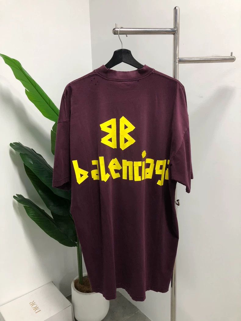Balenciaga Balenciaga Tape Type Tape Logo Short Sleeve T-Shirt, Burgu Size US M / EU 48-50 / 2 - 2 Thumbnail